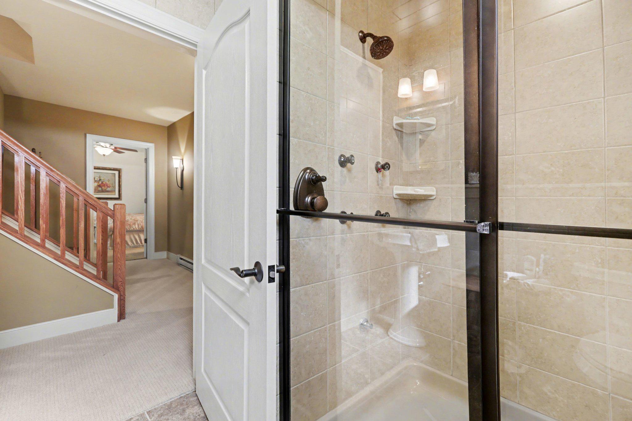 FLORIBUNDA - Residential