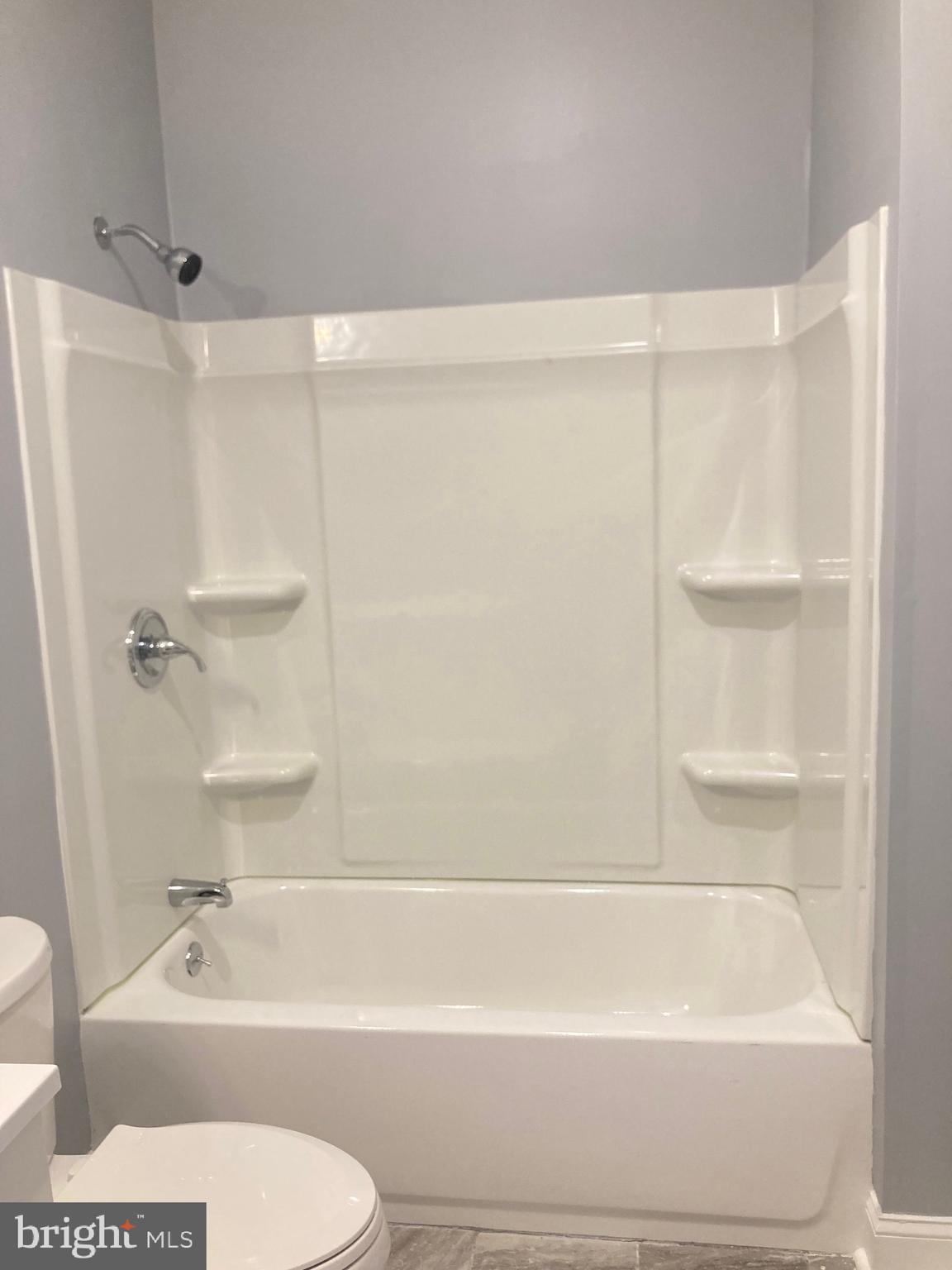 FRANKFORD - Residential Lease