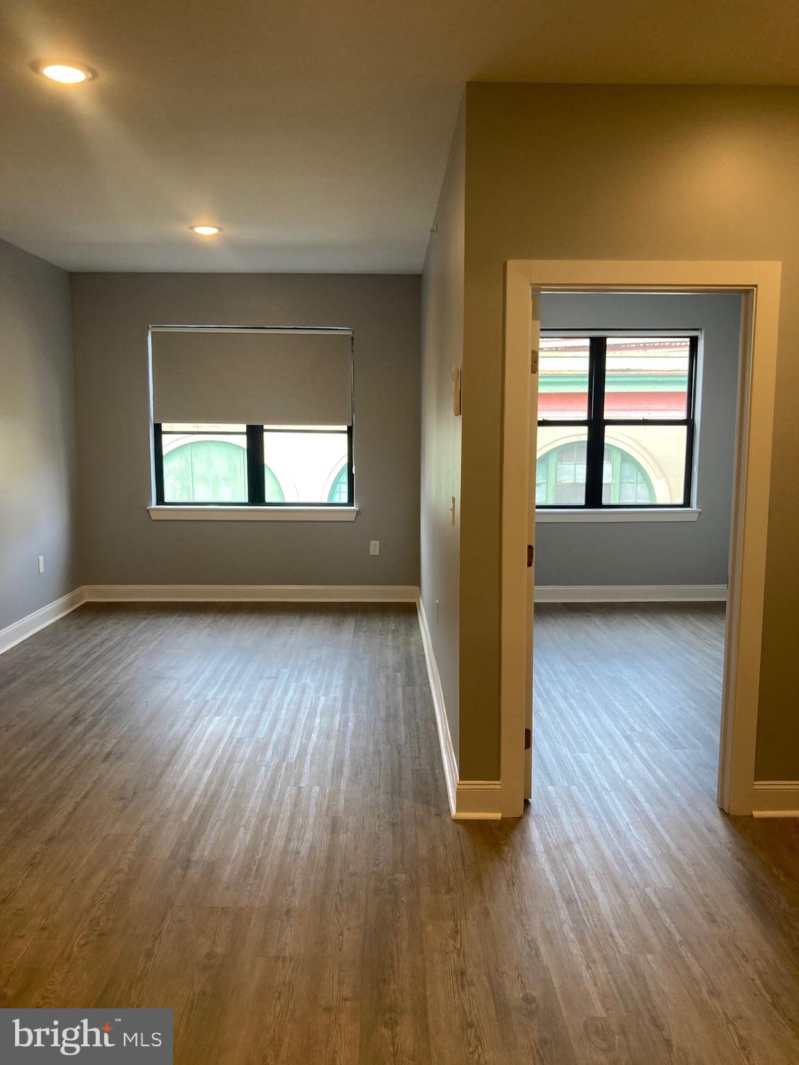 FRANKFORD - Residential Lease