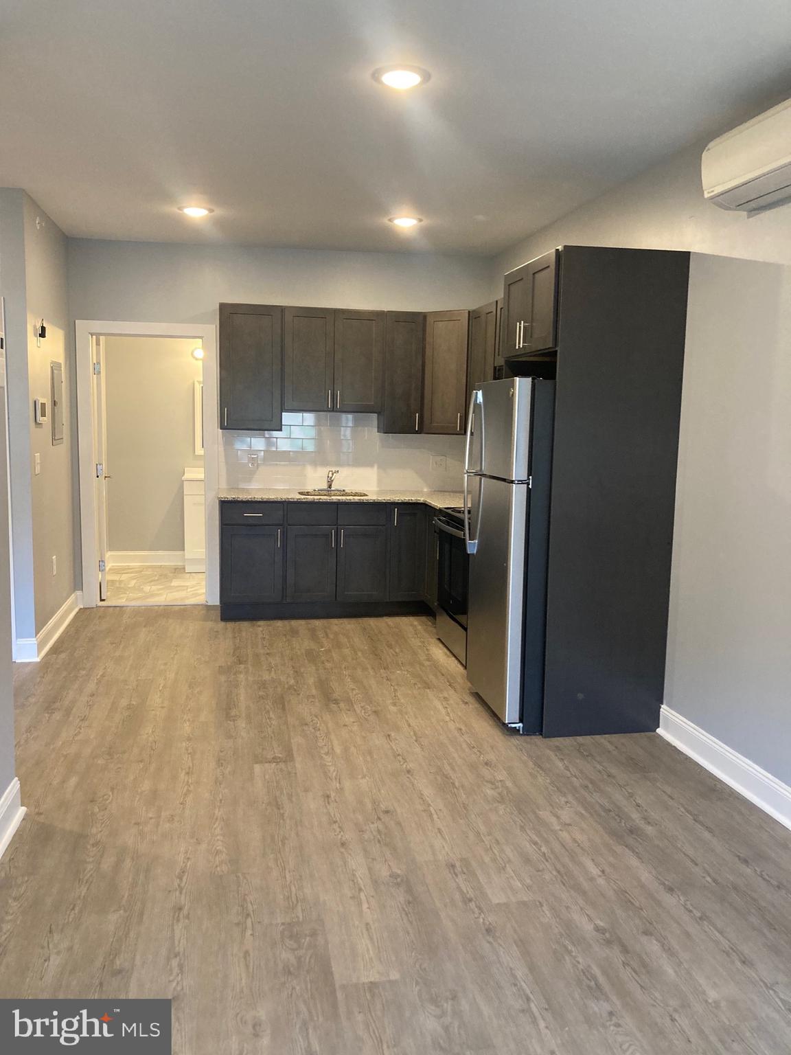 FRANKFORD - Residential Lease