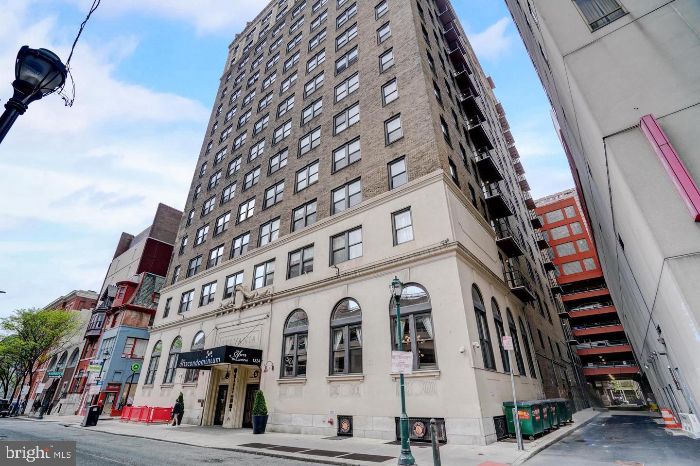 WASHINGTON SQ WEST - Residential