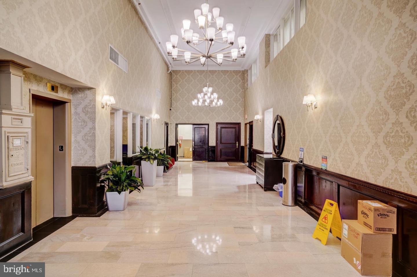 WASHINGTON SQ WEST - Residential