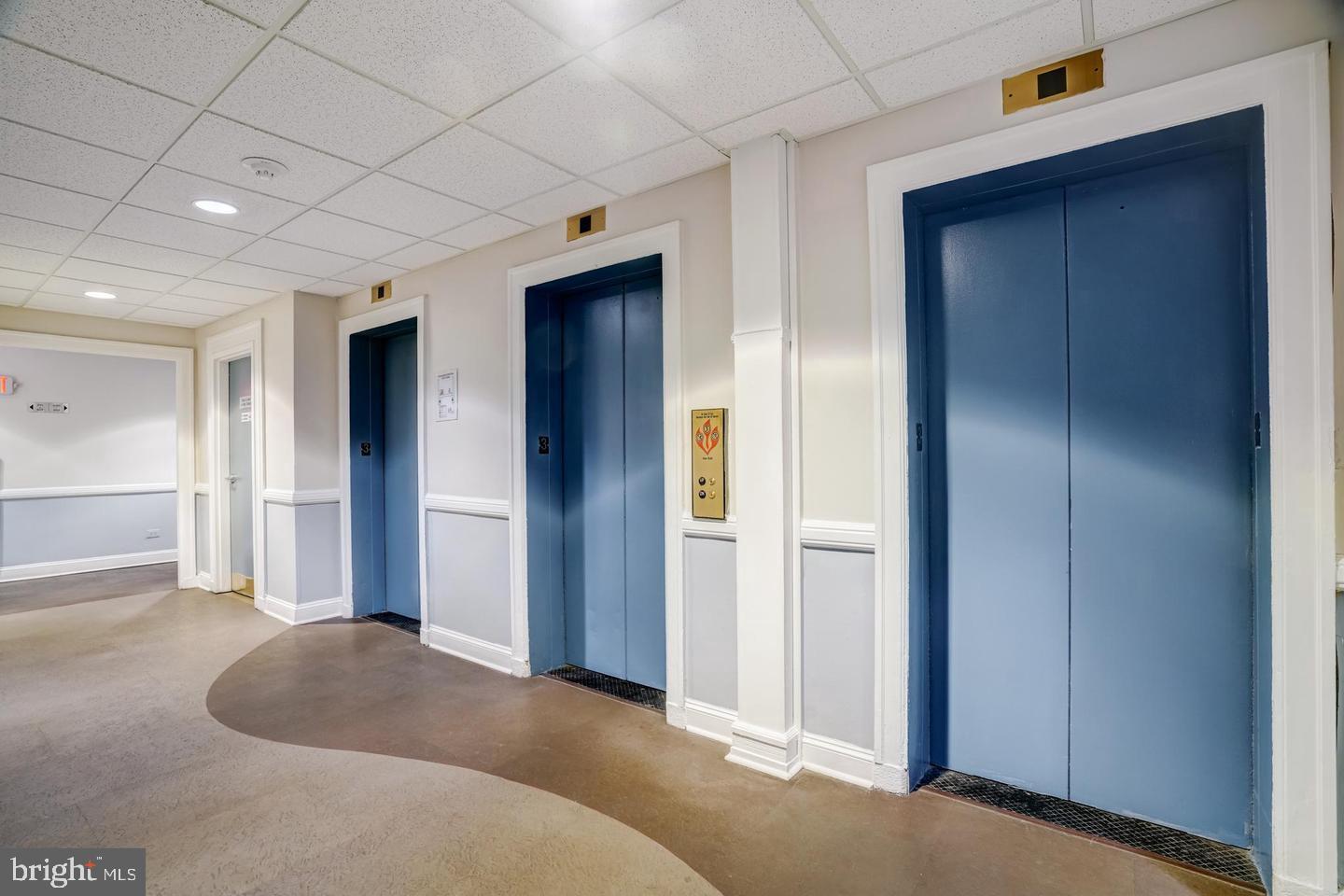 WASHINGTON SQ WEST - Residential