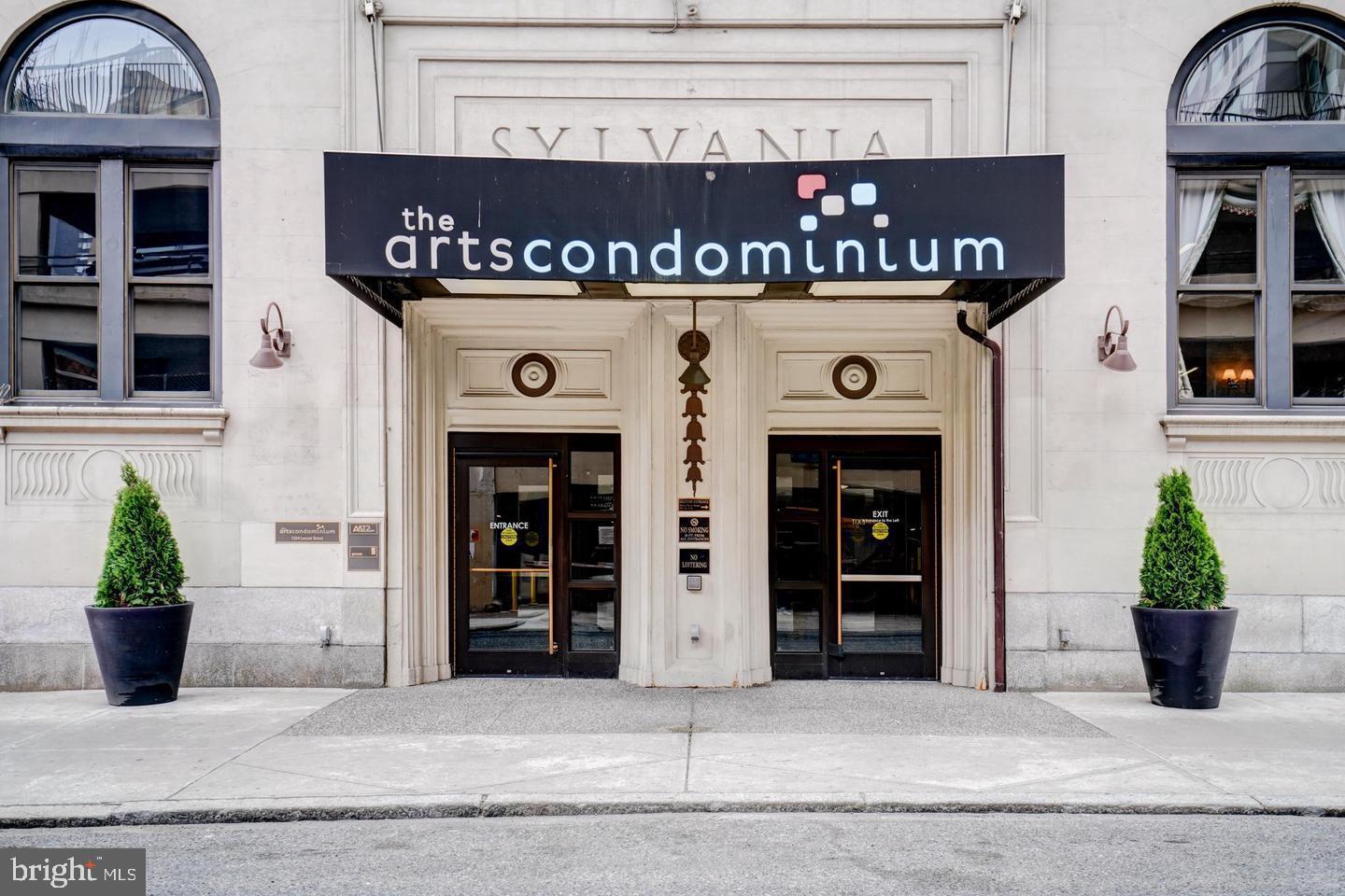 WASHINGTON SQ WEST - Residential