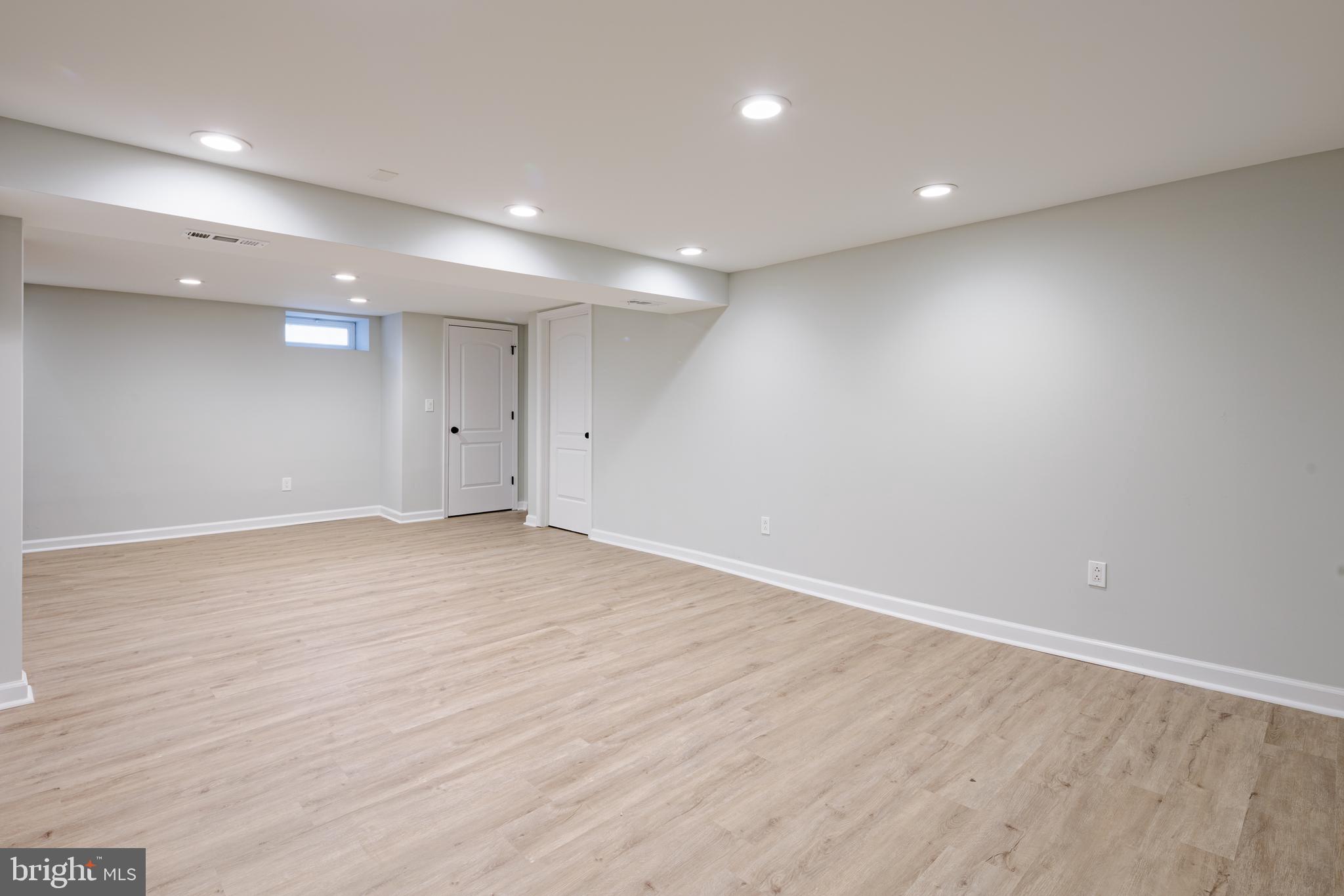 WINDSOR - Residential