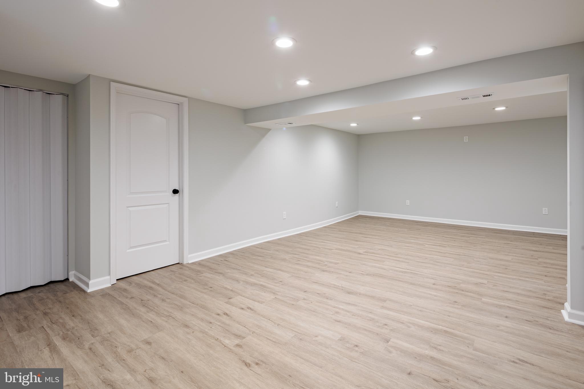 WINDSOR - Residential