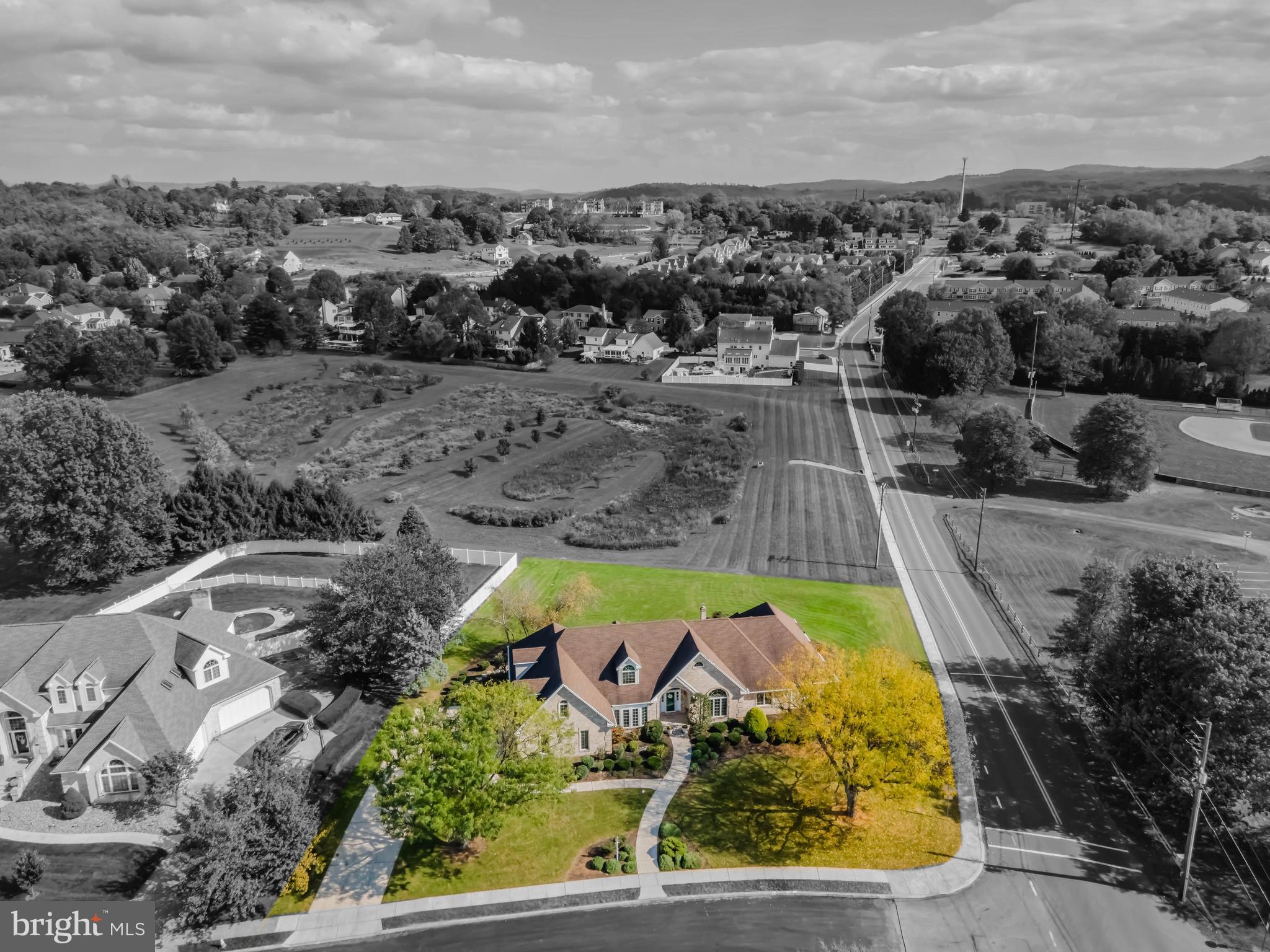 MEADOWVIEW ESTATES - Residential