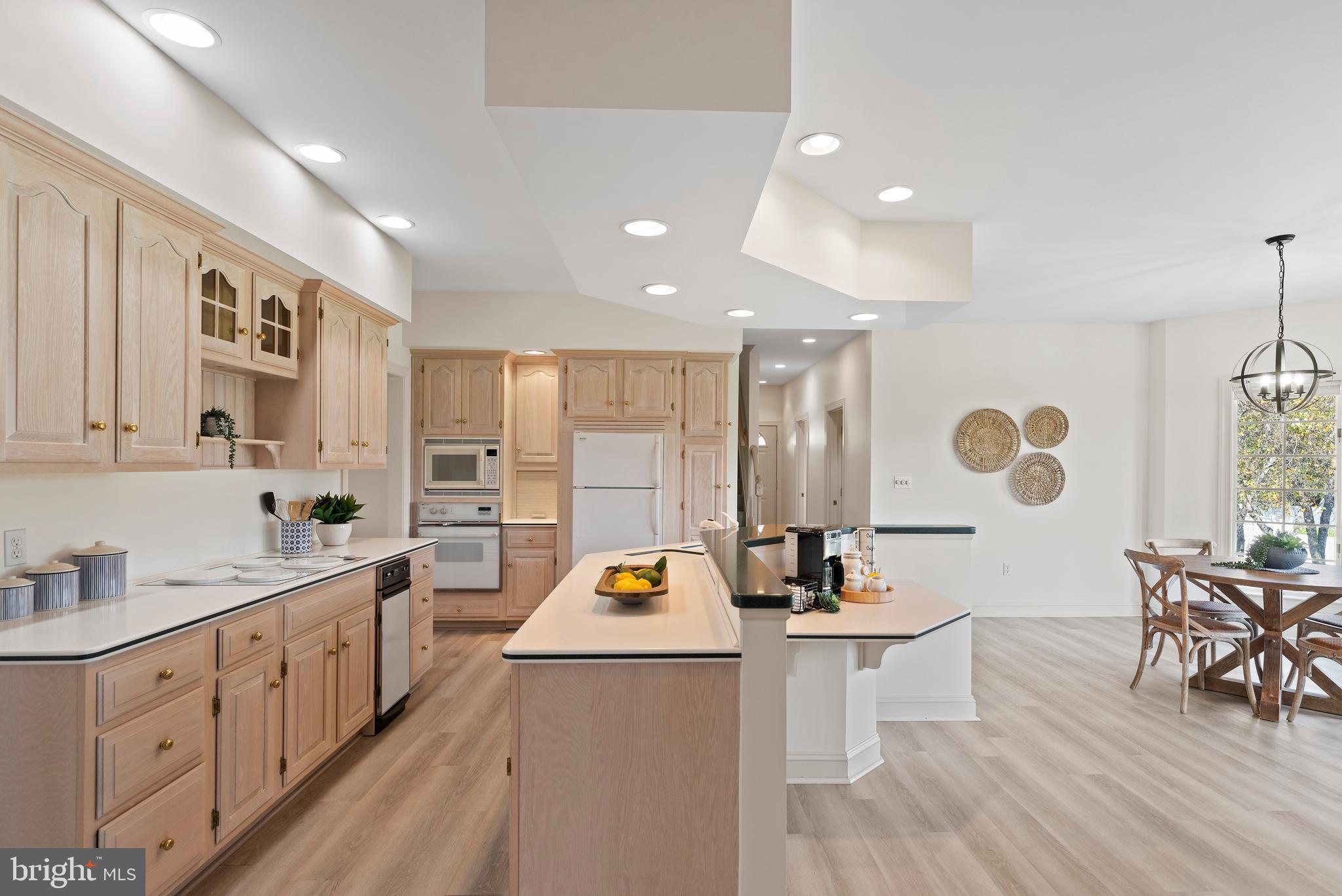 MEADOWVIEW ESTATES - Residential