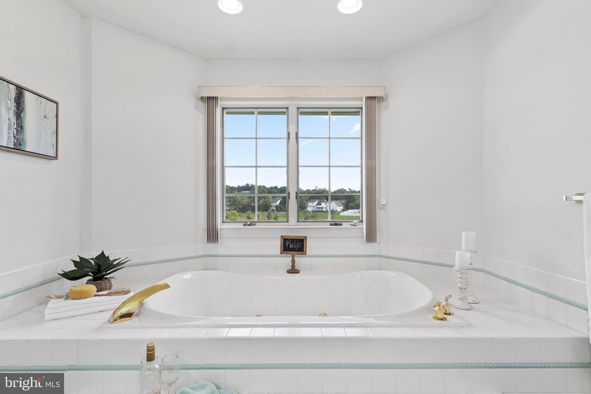 MEADOWVIEW ESTATES - Residential