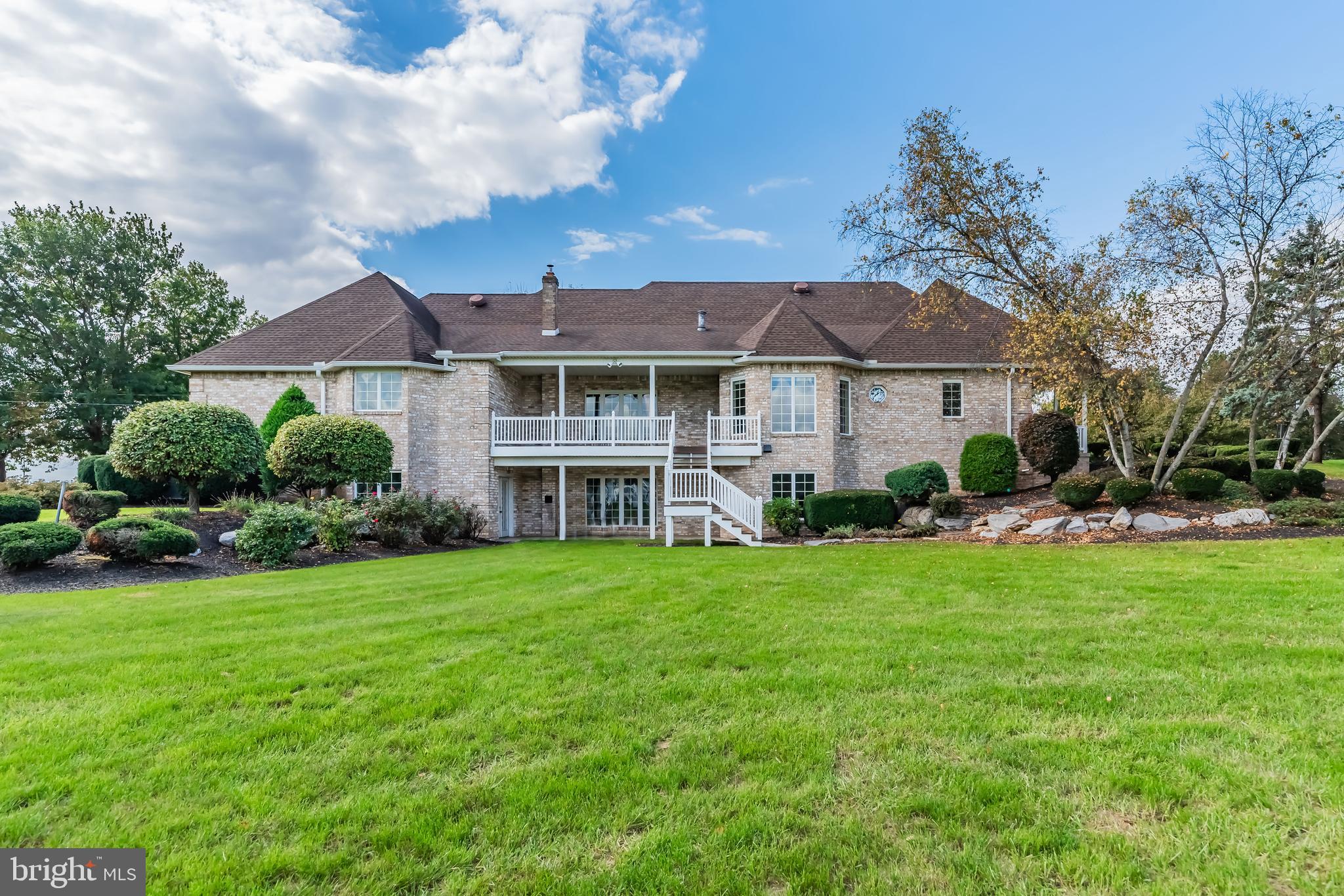 MEADOWVIEW ESTATES - Residential