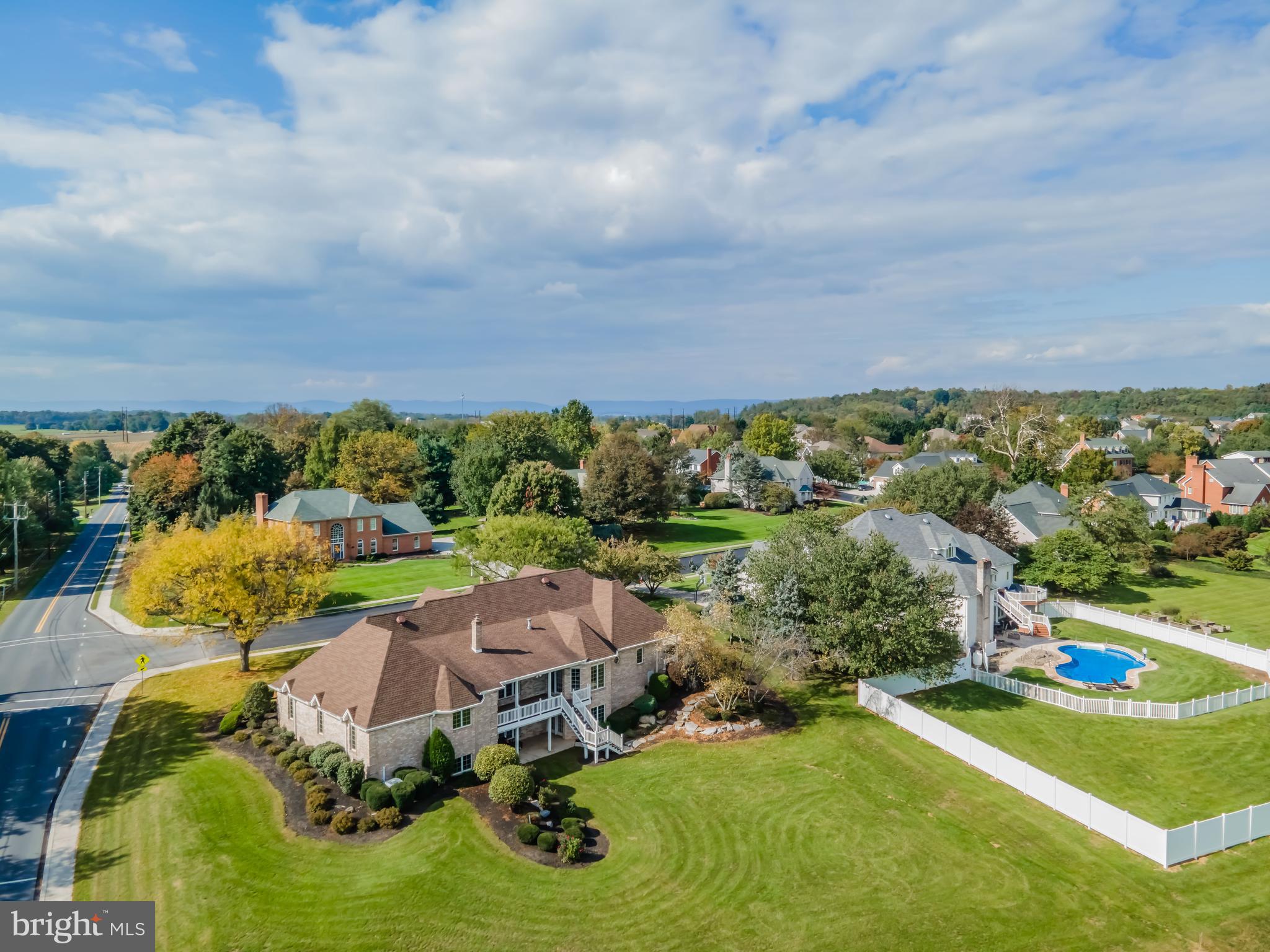 MEADOWVIEW ESTATES - Residential