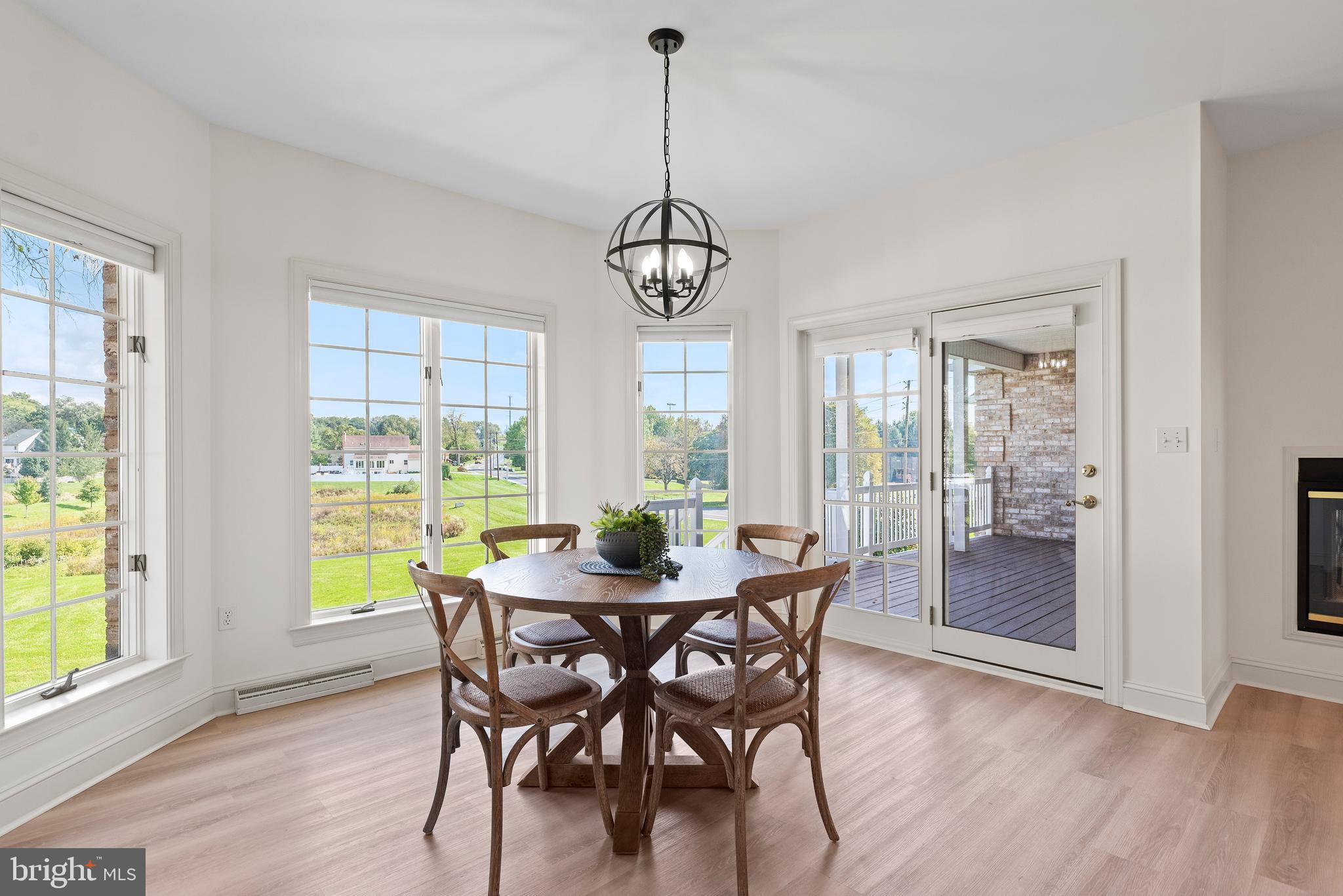 MEADOWVIEW ESTATES - Residential