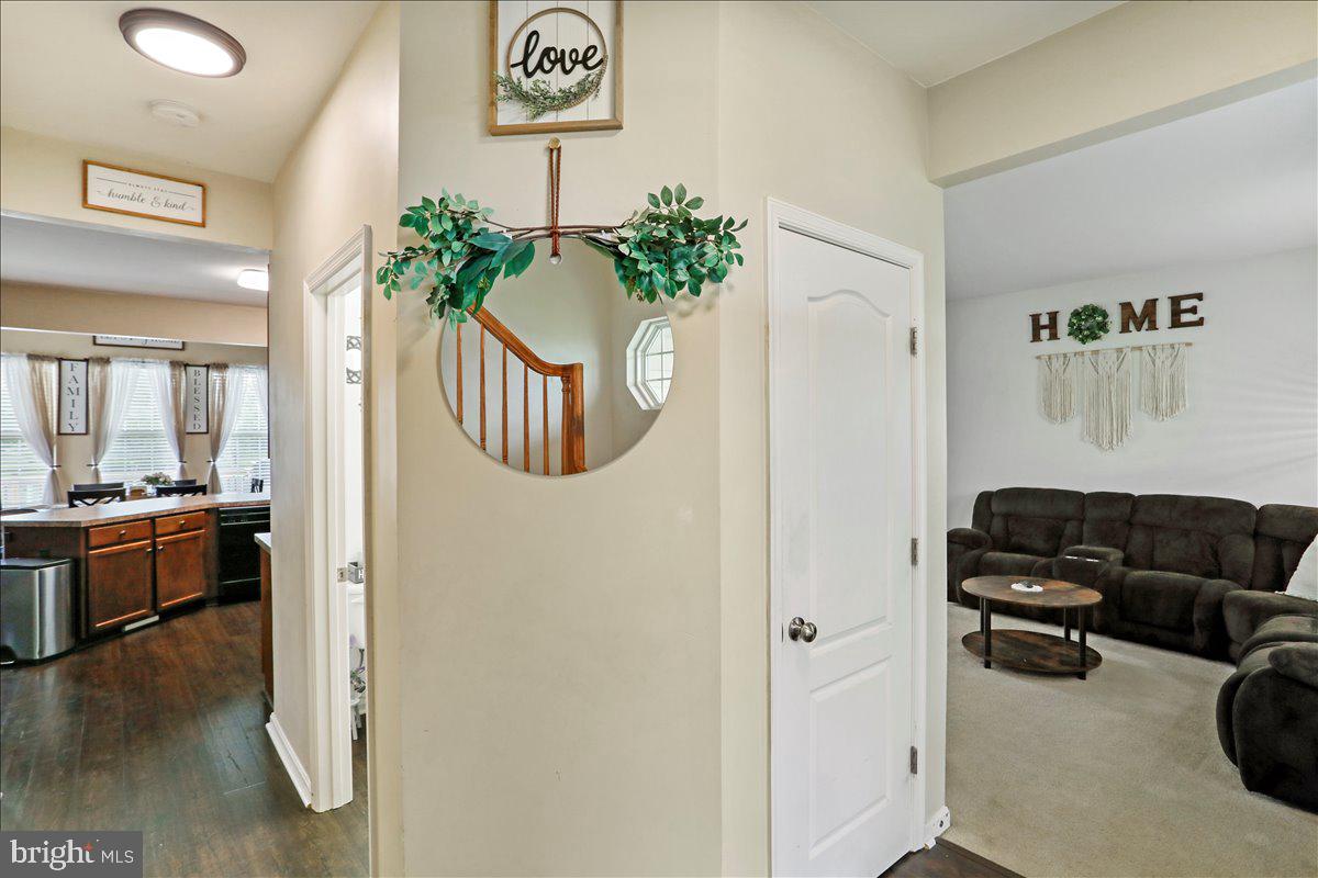 ELMWOOD FARM - Residential