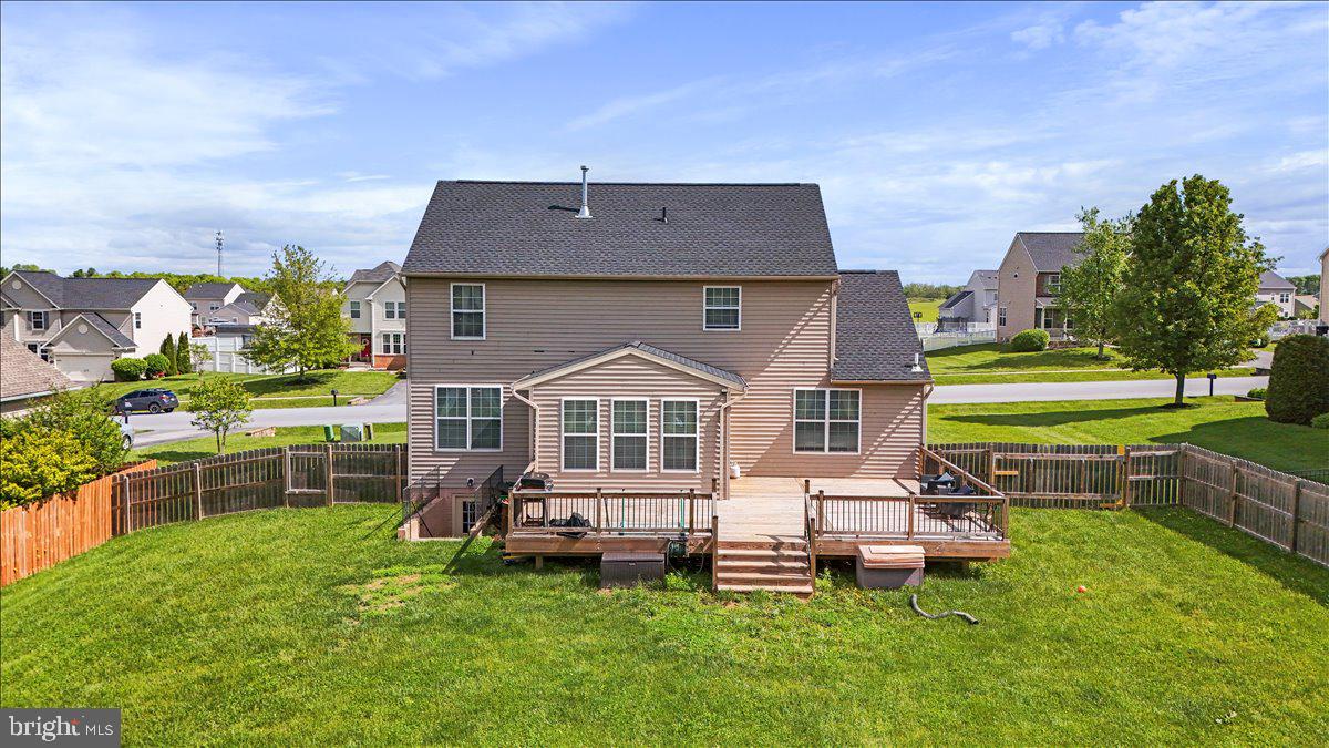 ELMWOOD FARM - Residential