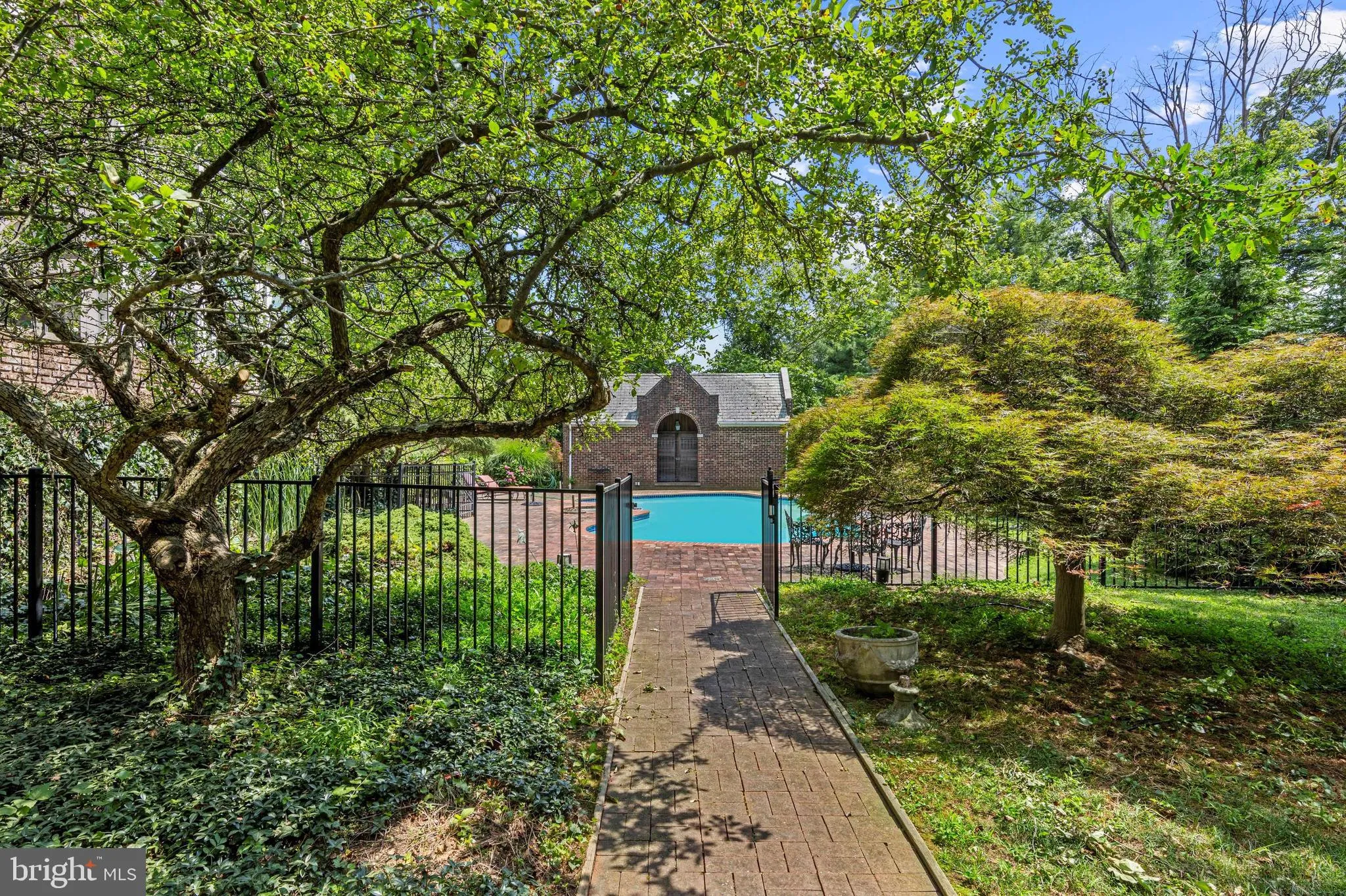 Villanova, Pennsylvania 19085, United States, 6 Bedrooms Bedrooms, ,8 BathroomsBathrooms,Residential,Active,216041