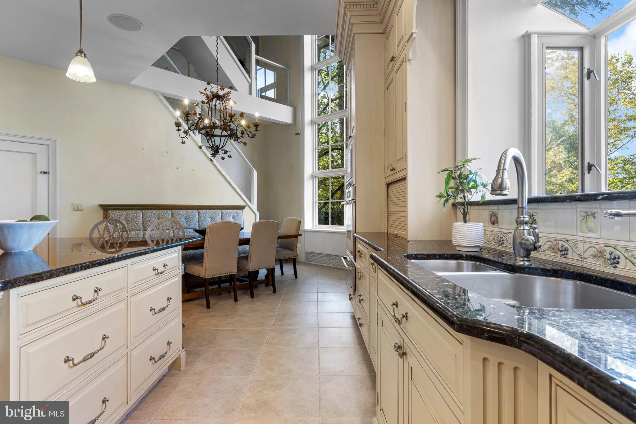 Villanova, Pennsylvania 19085, United States, 6 Bedrooms Bedrooms, ,8 BathroomsBathrooms,Residential,Active,216041