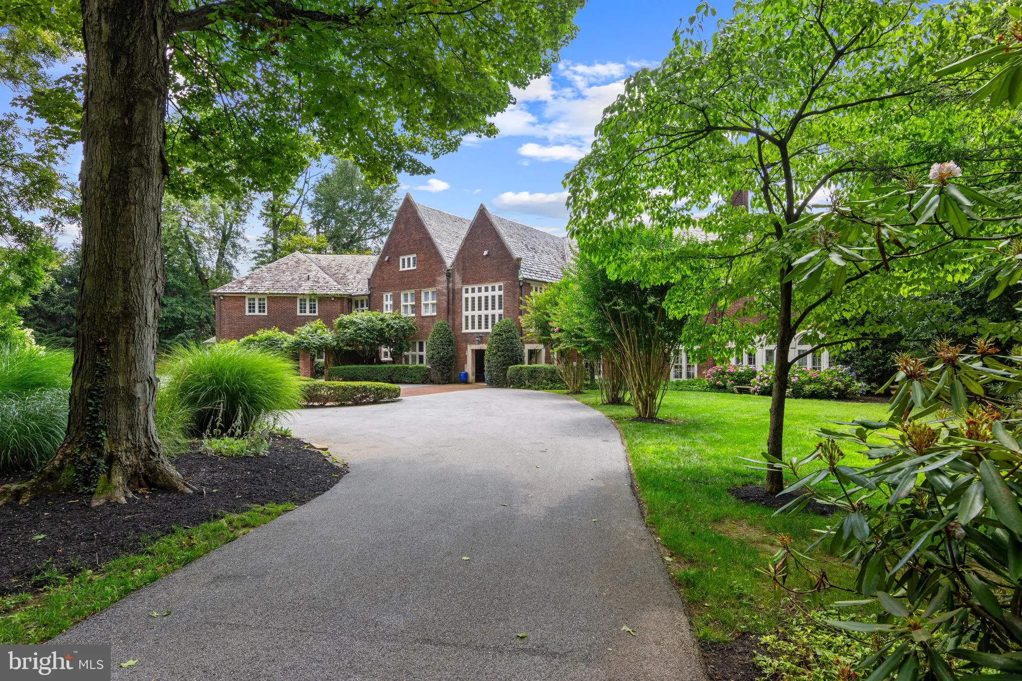 Villanova, Pennsylvania 19085, United States, 6 Bedrooms Bedrooms, ,8 BathroomsBathrooms,Residential,Active,216041