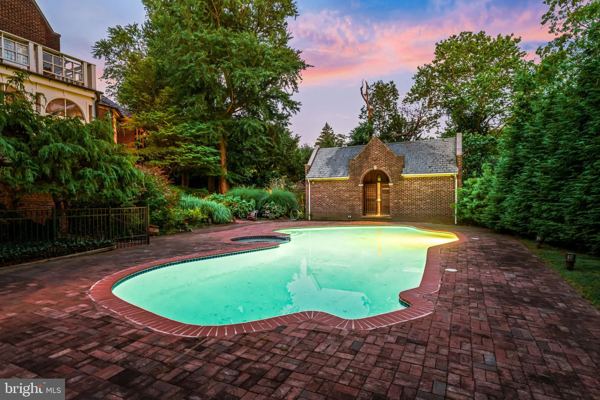 Villanova, Pennsylvania 19085, United States, 6 Bedrooms Bedrooms, ,8 BathroomsBathrooms,Residential,Active,216041