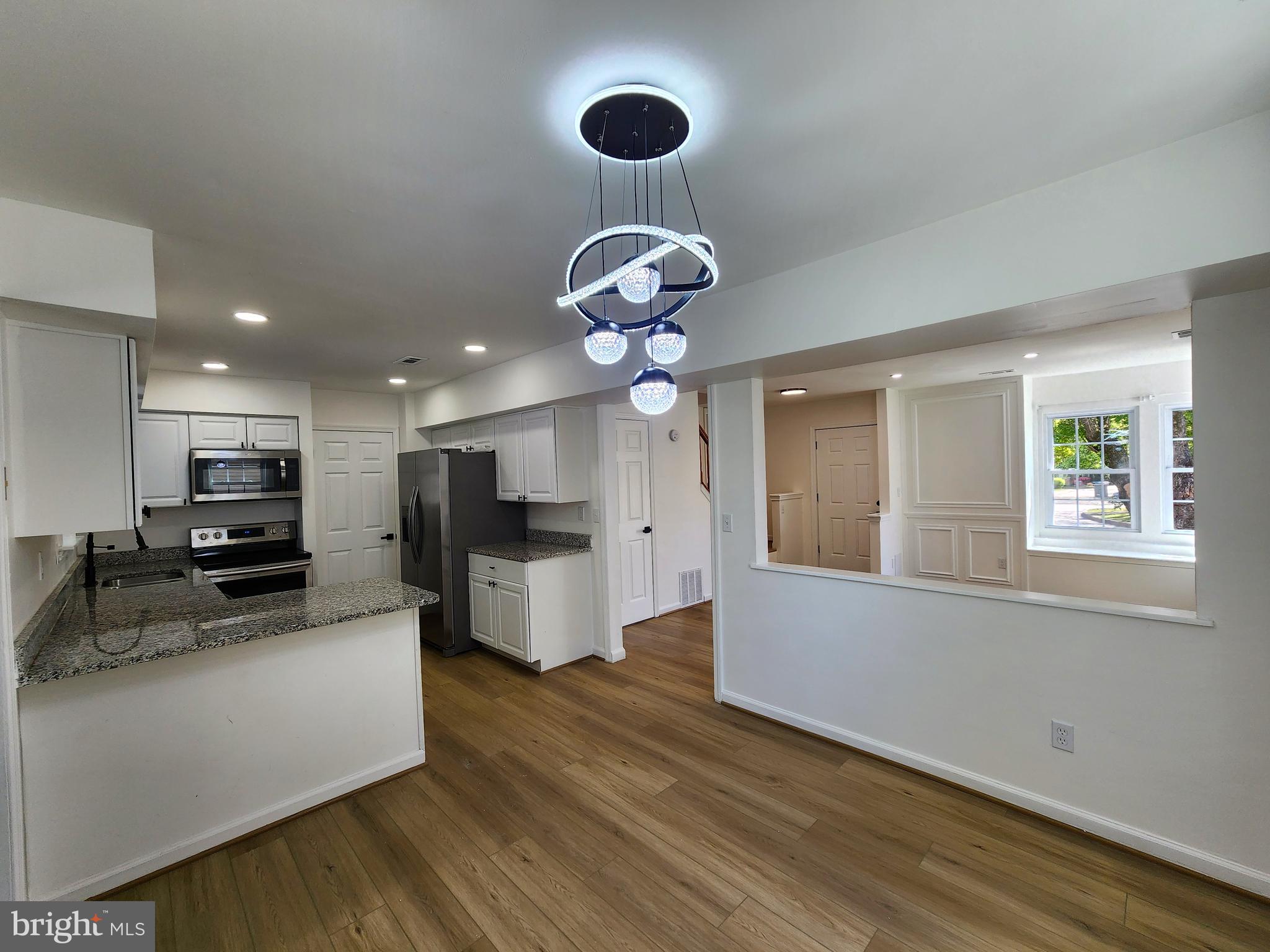 RIVERSIDE - Residential