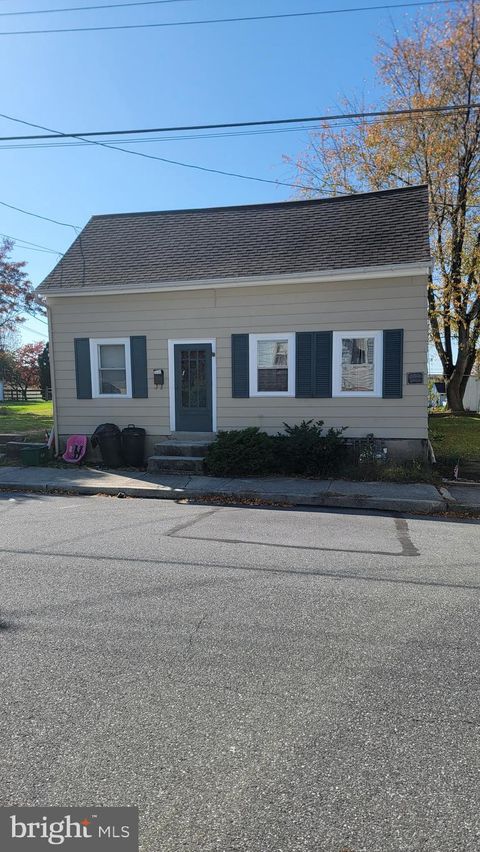 Photo of 122 N Charlotte Street, Manheim, PA 17545 (MLS # PALA2042642)