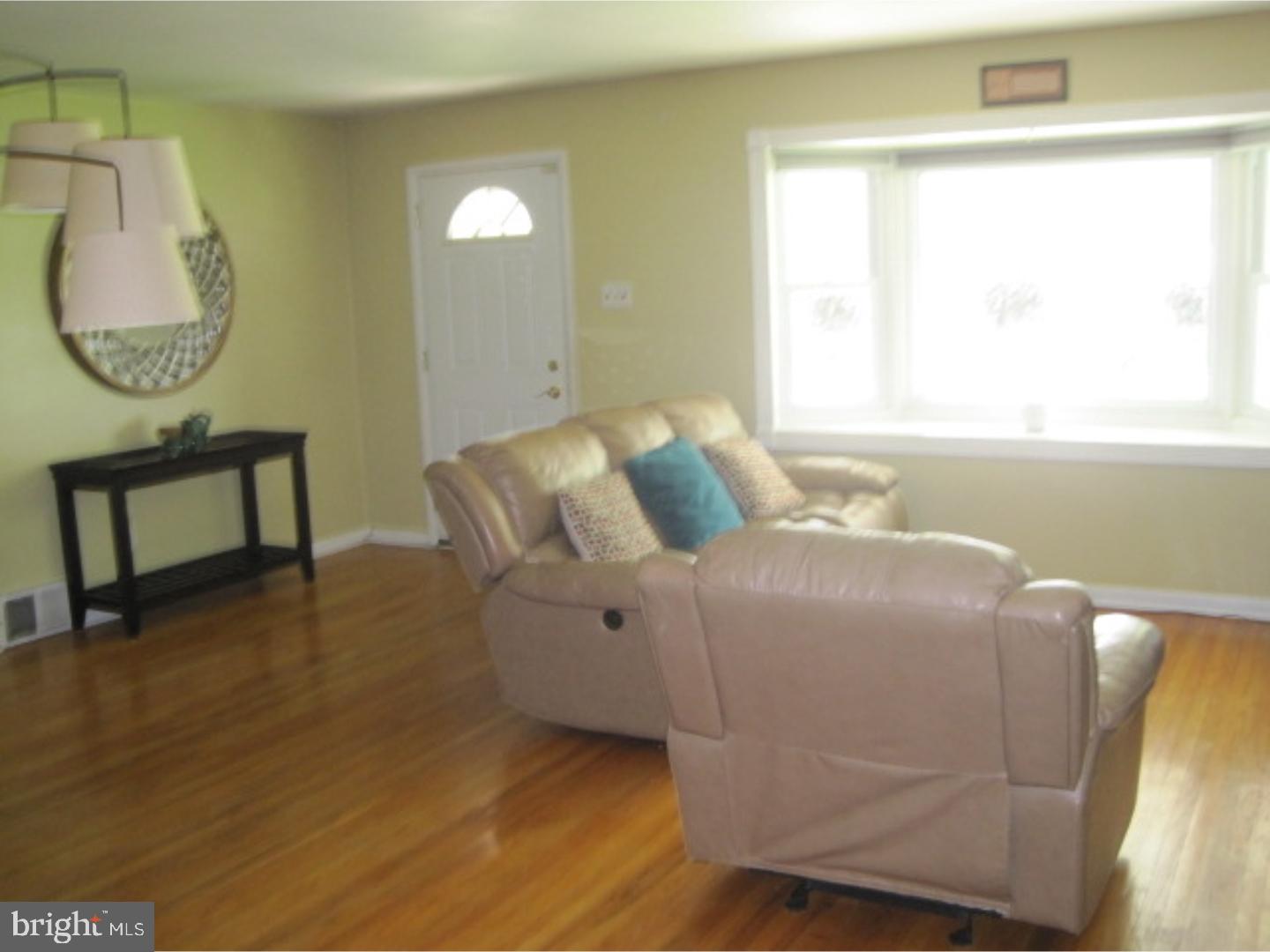 PLYMOUTH HILLS - Residential