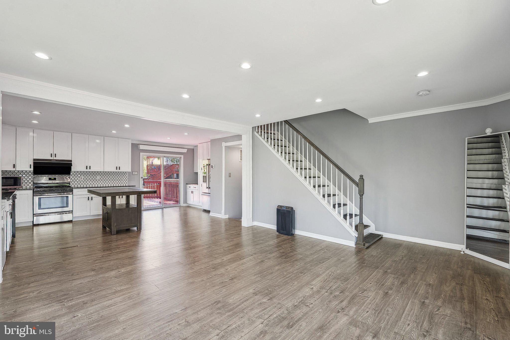 6152 KENDRA WAY