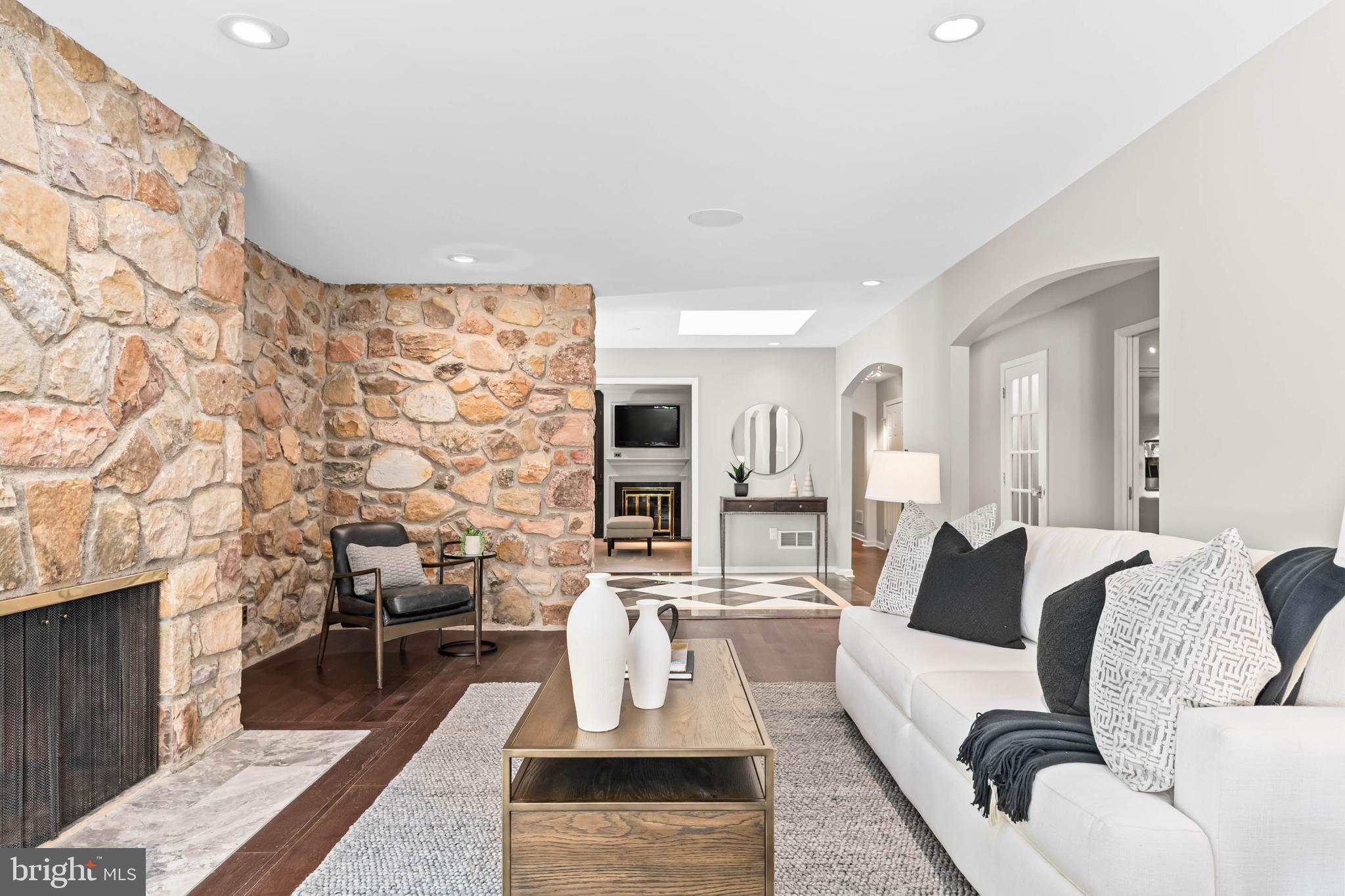 HERMITAGE - Residential