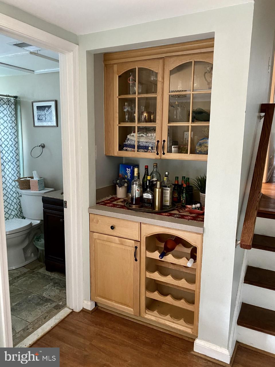 KINGS PARK WEST - Residential Lease