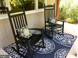 KINGS PARK WEST - Residential Lease