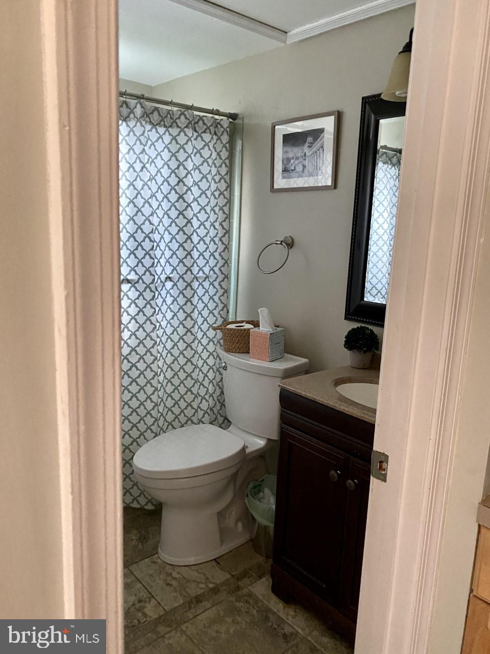 KINGS PARK WEST - Residential Lease