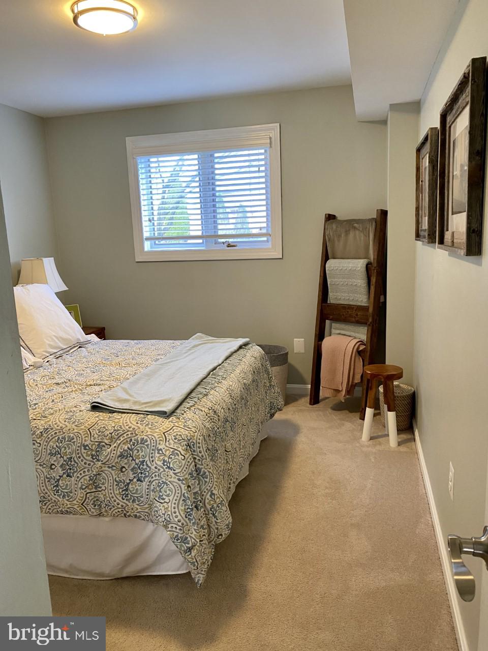 KINGS PARK WEST - Residential Lease