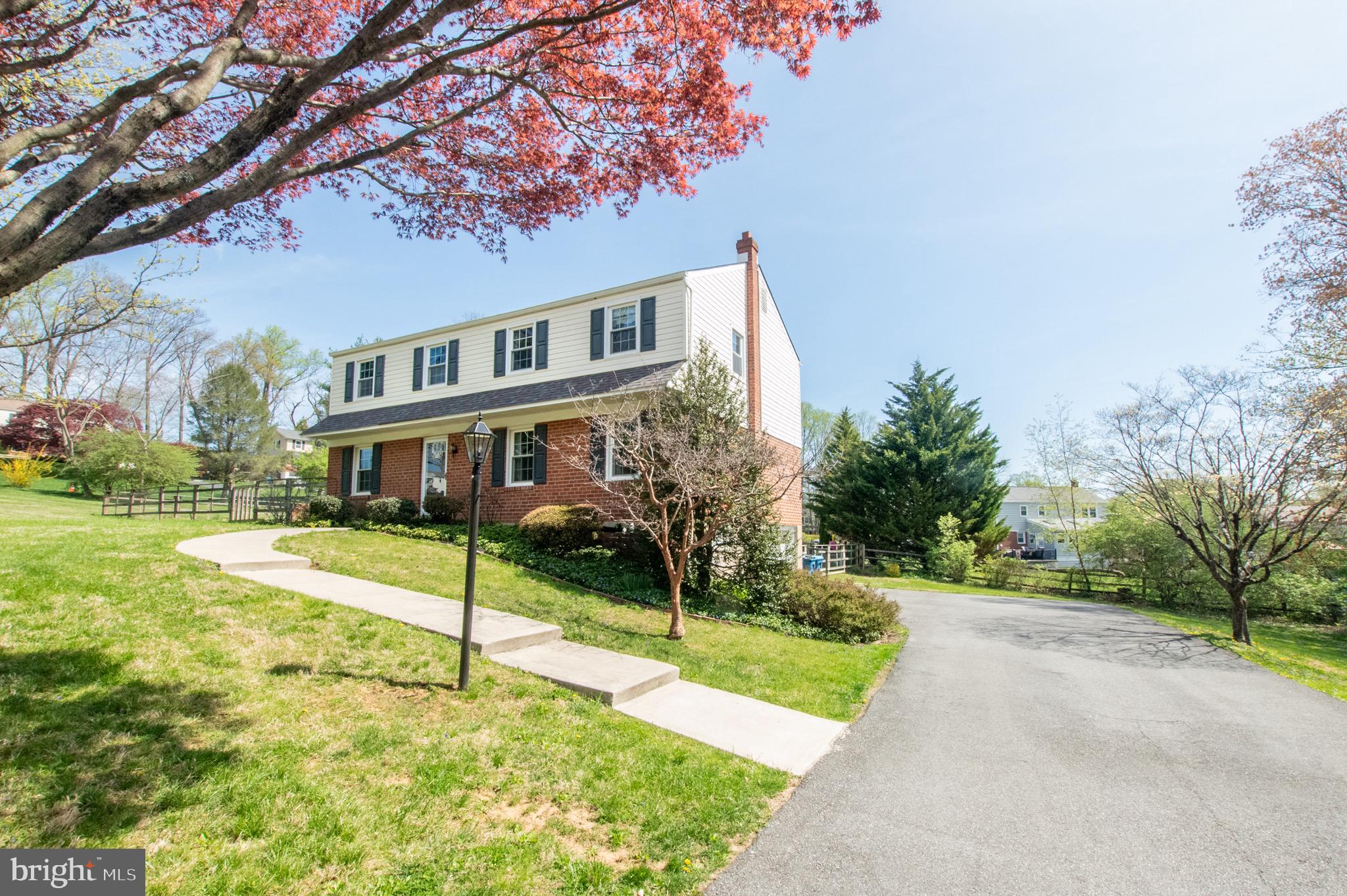 1042 WARREN ROAD