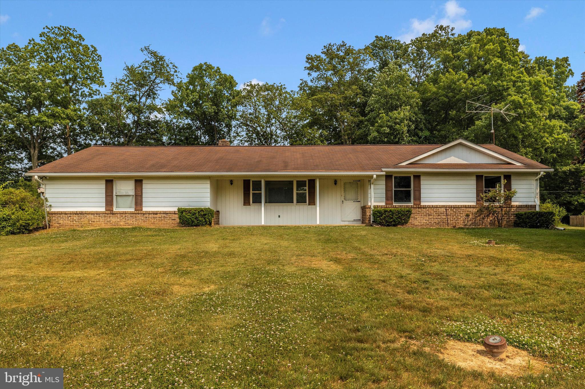 First-time offered! Rancher on nearly 3 1/2 Acres with wonderful views. This property has so much to offer. Great location and room to expand. This home is in its original state and ready for its new owner. Call for more details.