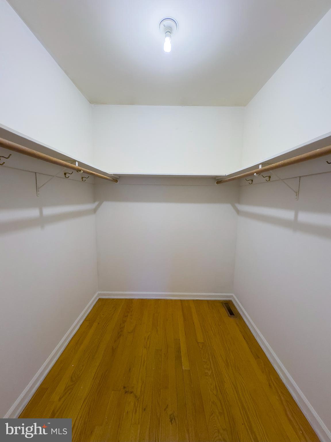 BROOKWOOD - Residential