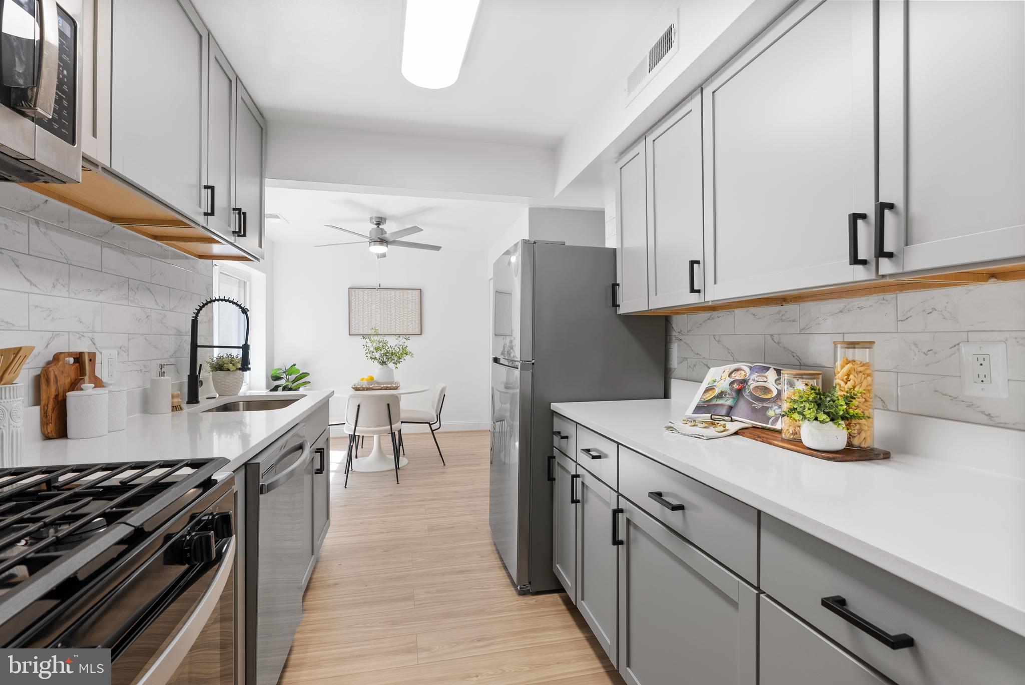 CHERRY GLEN CONDOS - Residential