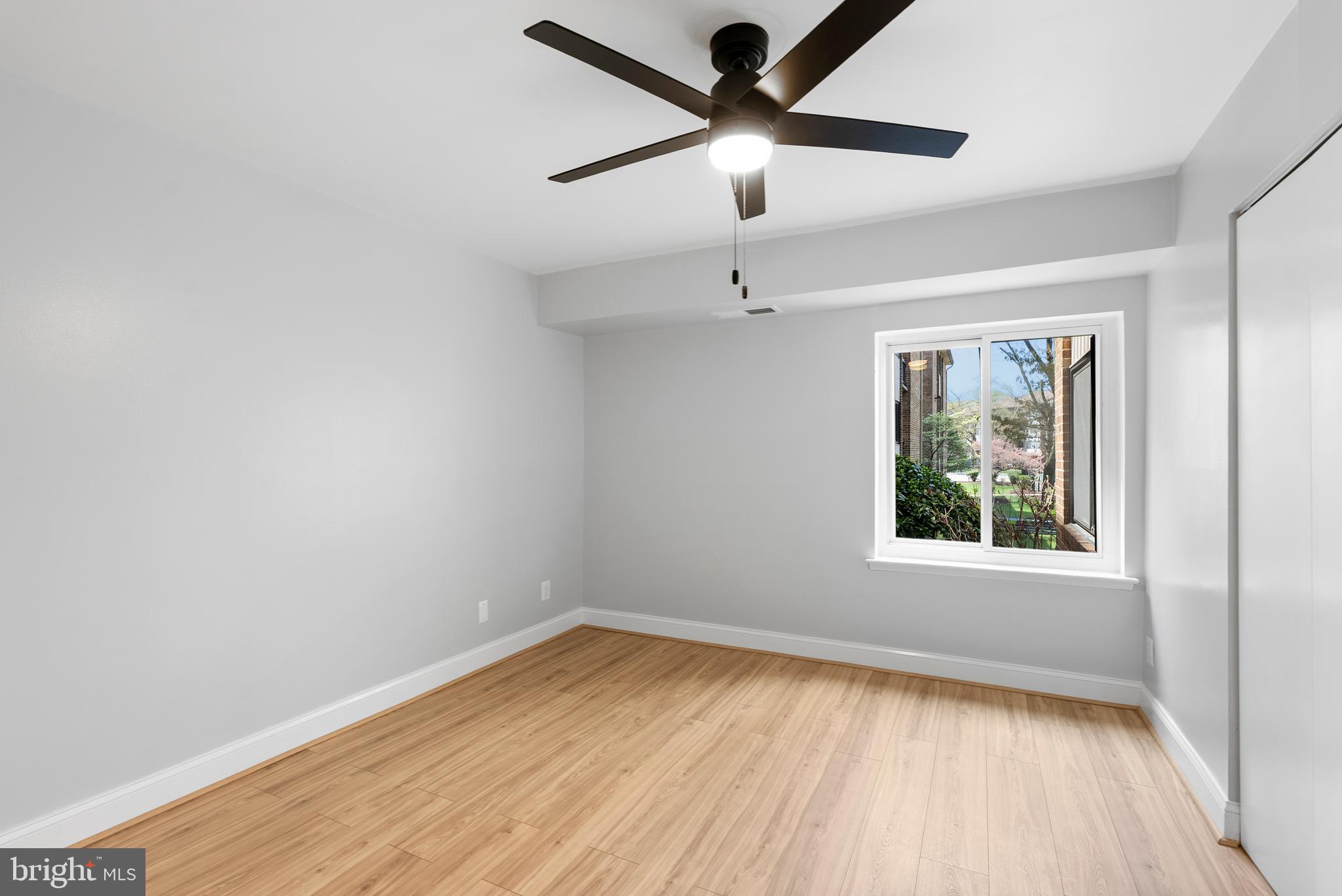 CHERRY GLEN CONDOS - Residential