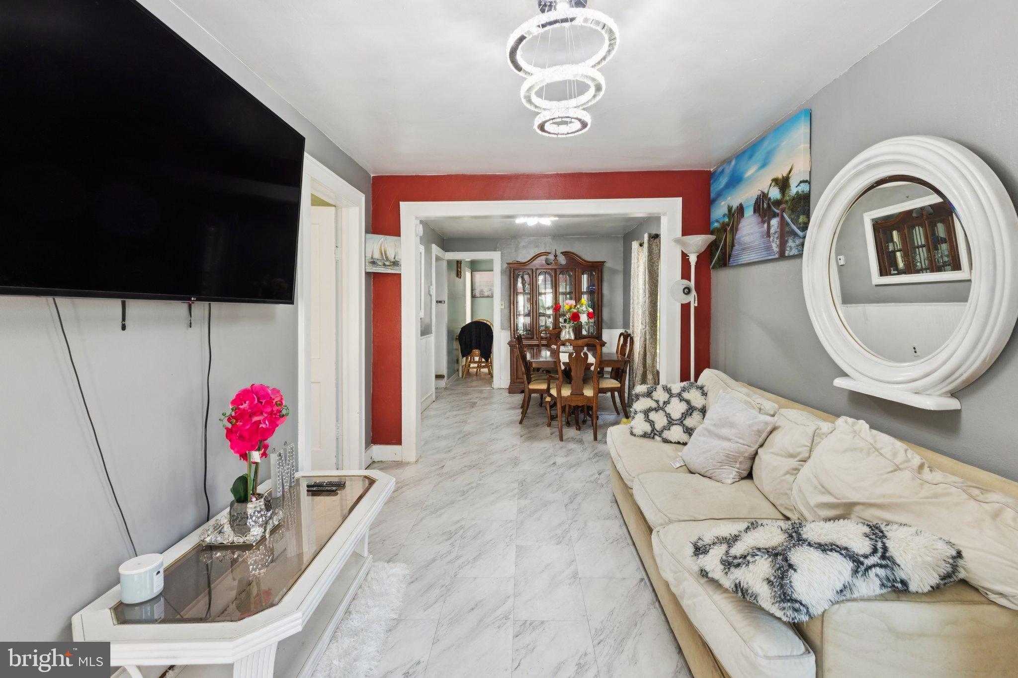 133 S LAFAYETTE AVENUE