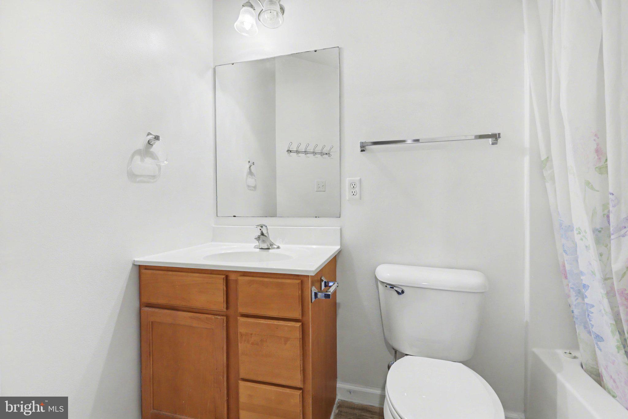 JACKSON HEIGHTS - Residential