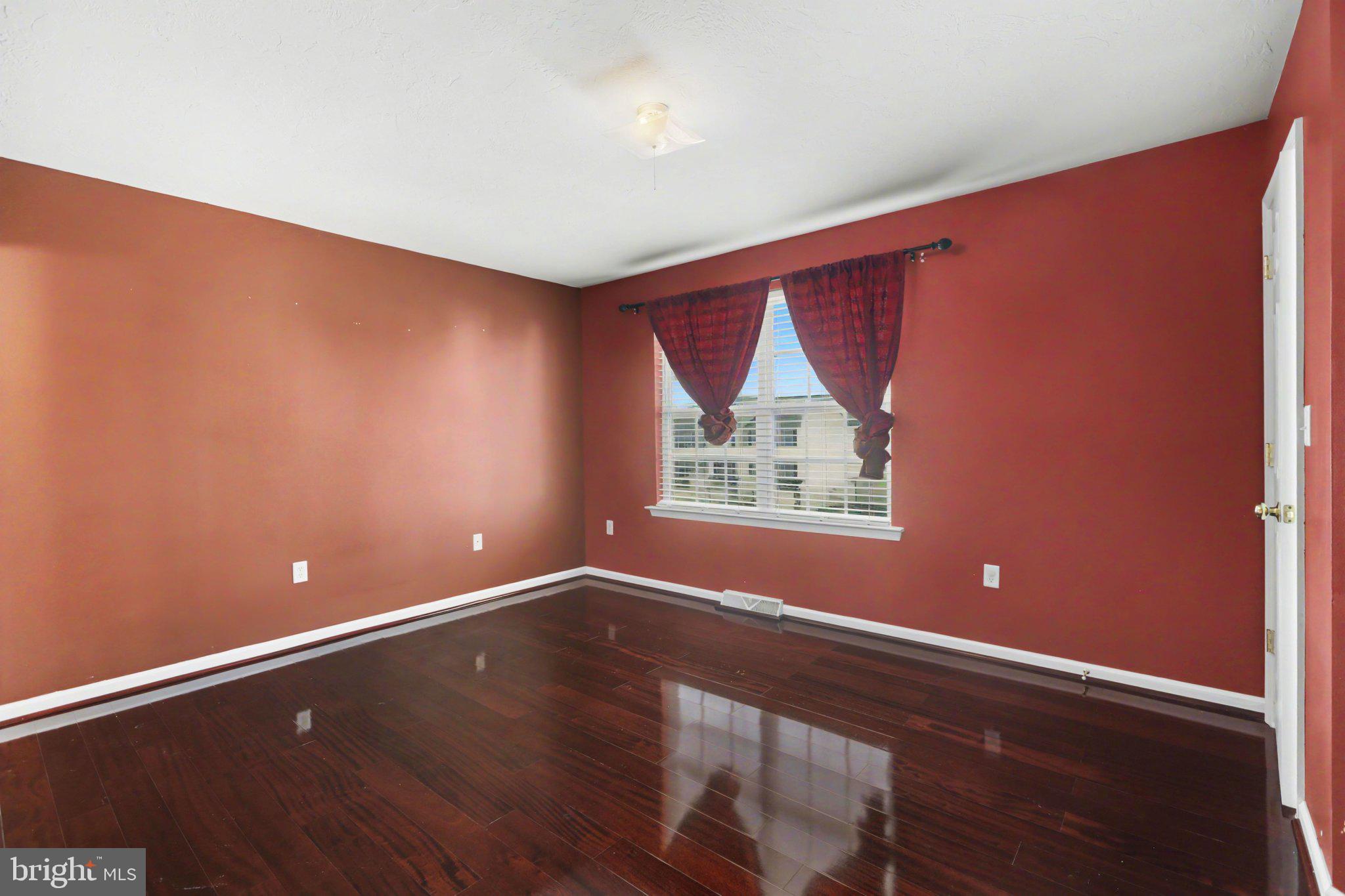 JACKSON HEIGHTS - Residential