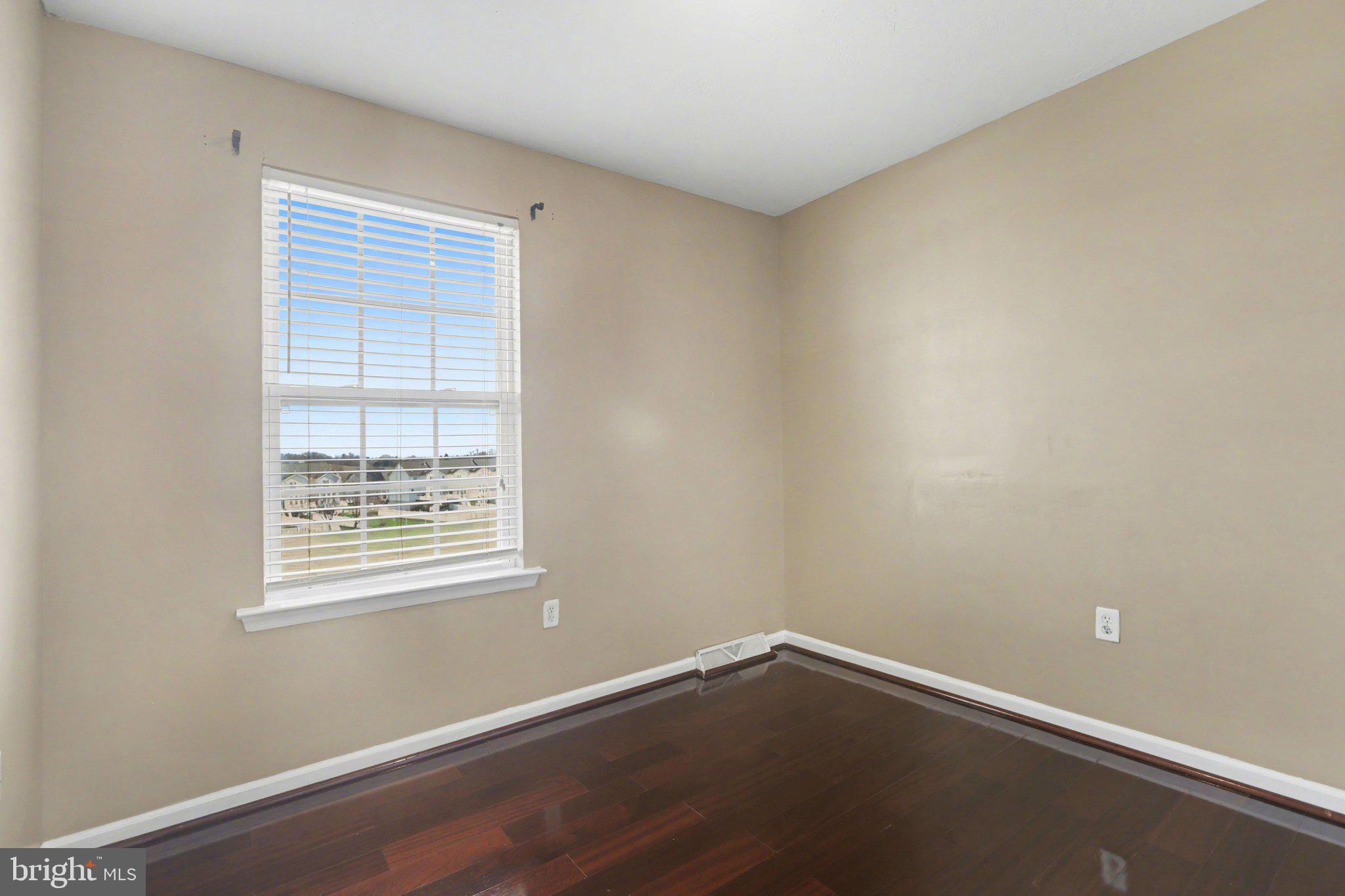 JACKSON HEIGHTS - Residential