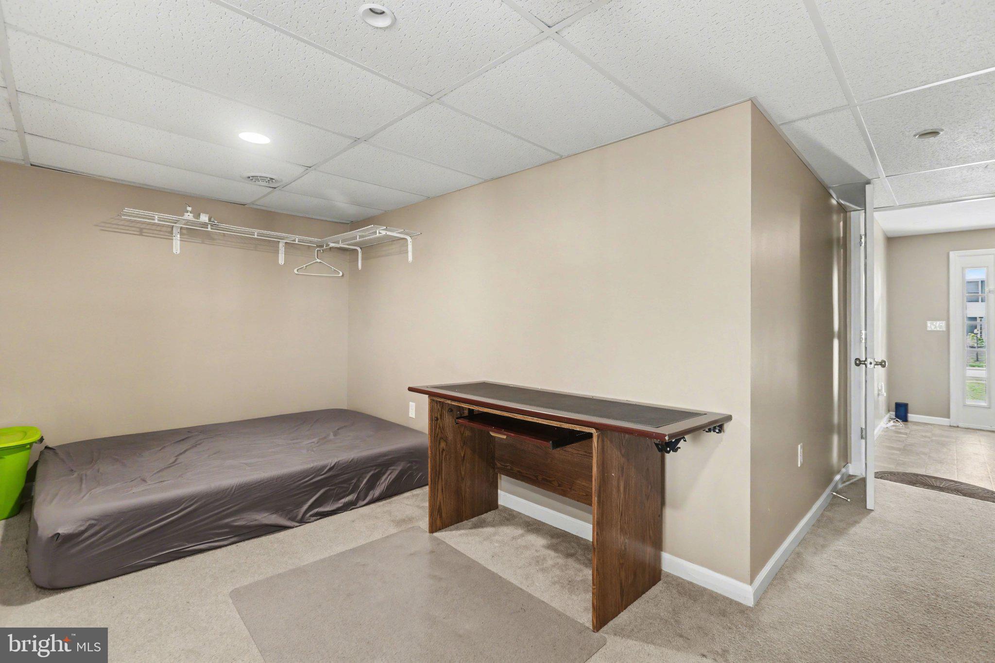 JACKSON HEIGHTS - Residential