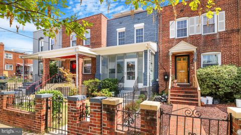 2344 HUNTER PLACE SE WASHINGTON DC 20020