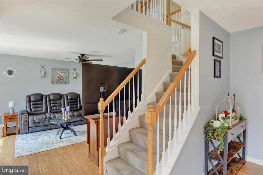 Photo of 85 Thomas Drive, YORK, PA 17404 (MLS # PAYK2091010)
