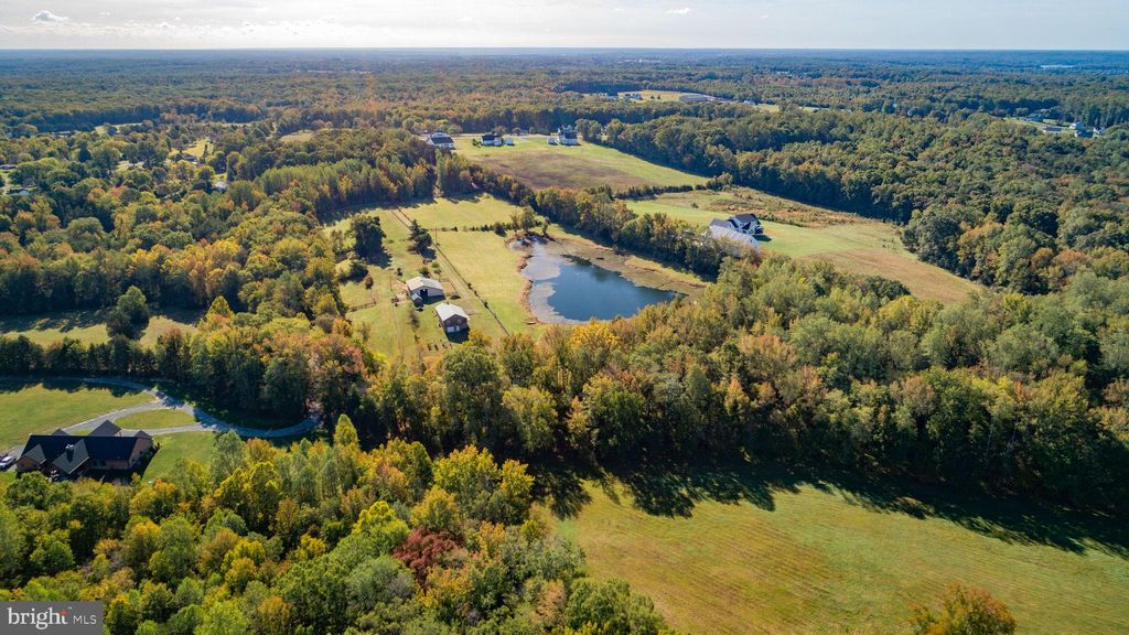 Photo of 271 Poplar Road, FREDERICKSBURG, VA 22406 (MLS # VAST2043632)