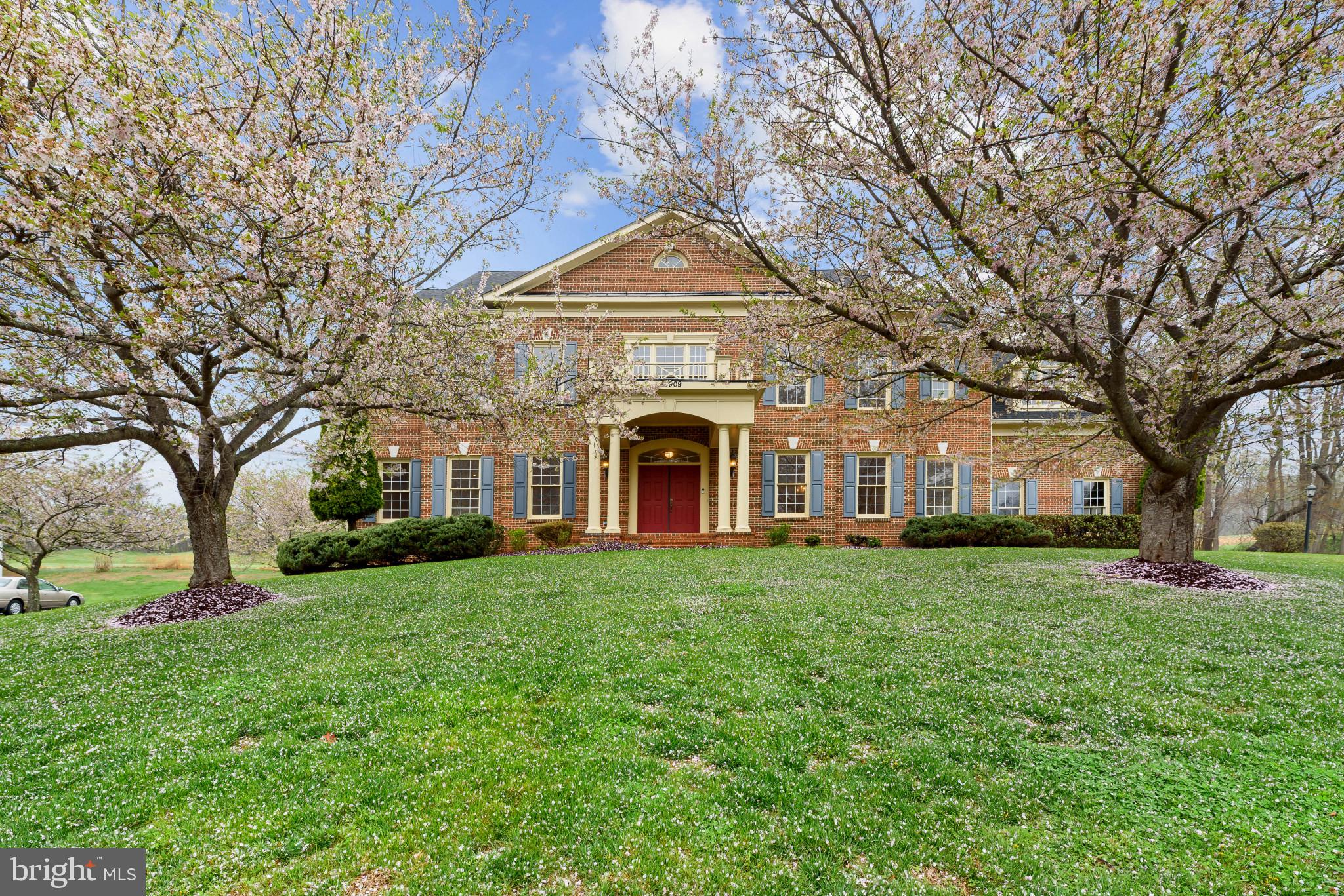 HAMPSHIRE GREENS - Residential