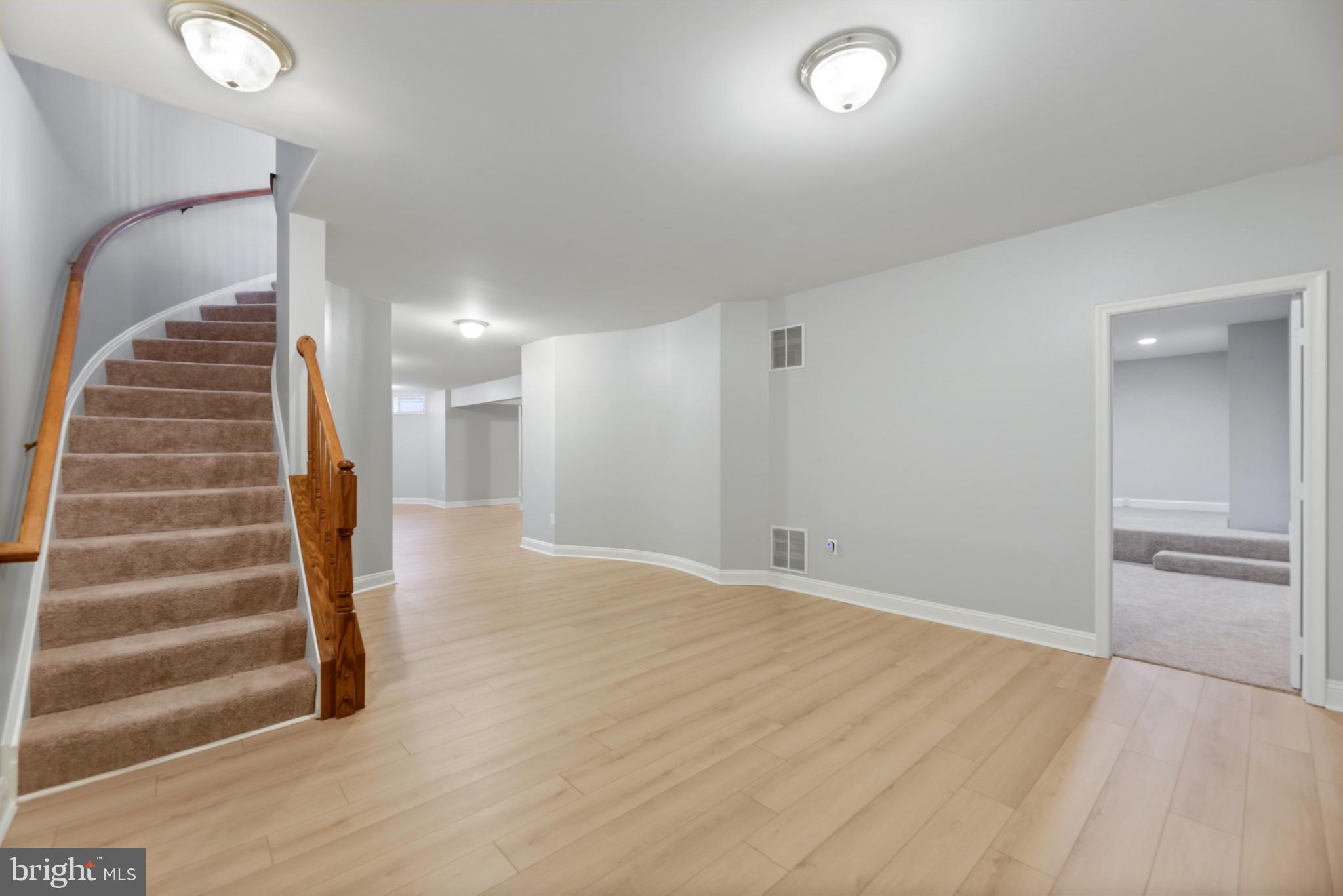 HAMPSHIRE GREENS - Residential