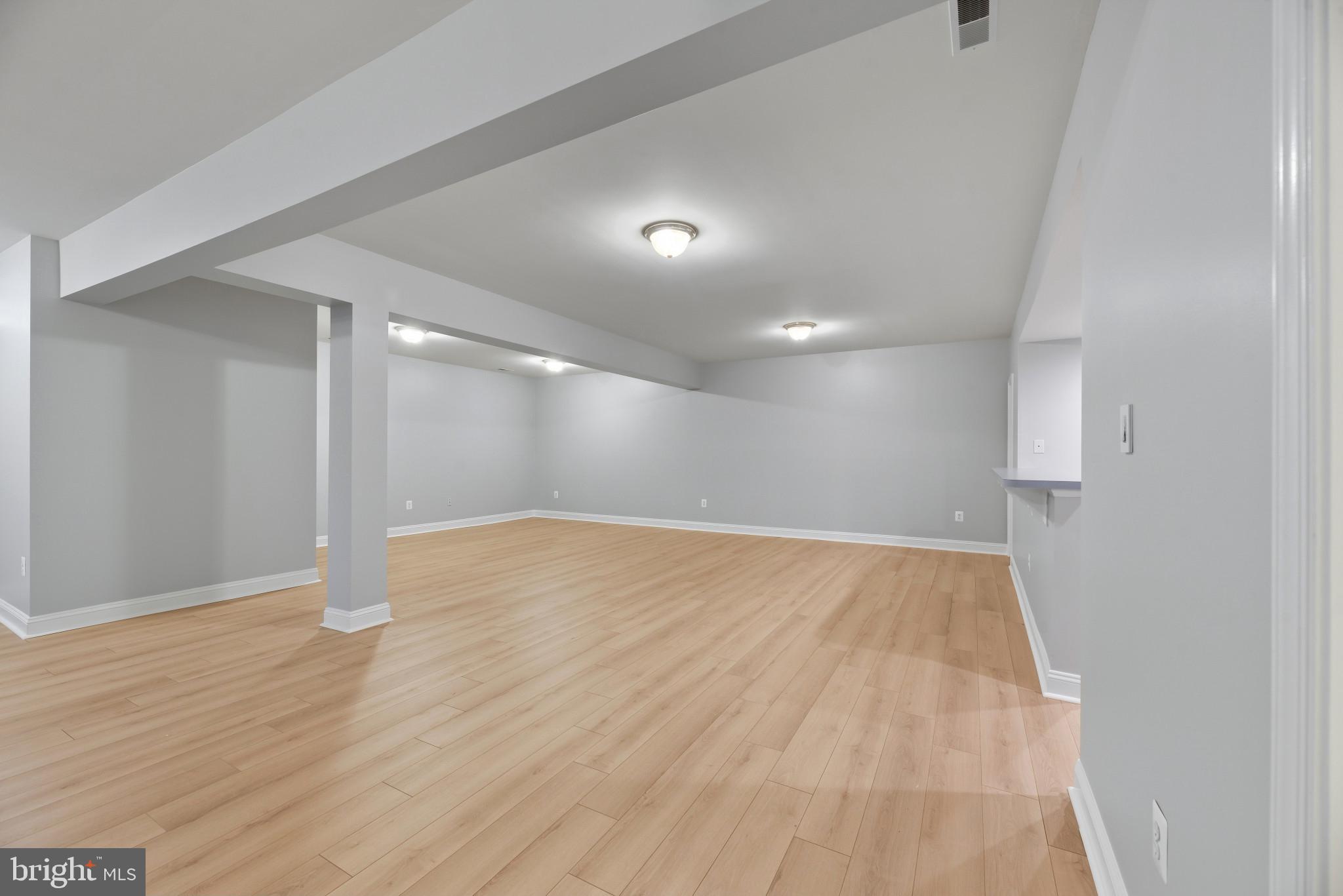 HAMPSHIRE GREENS - Residential