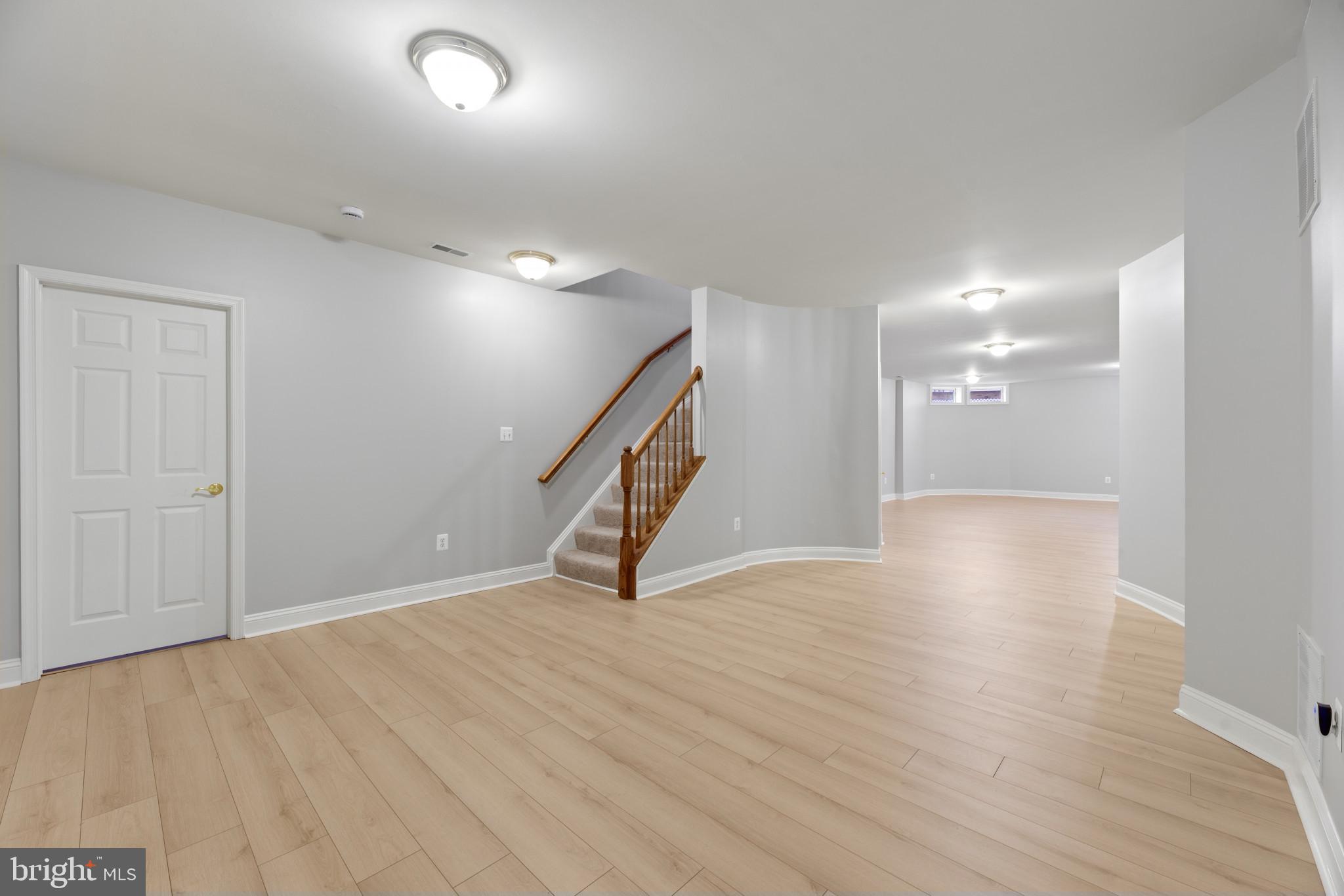 HAMPSHIRE GREENS - Residential