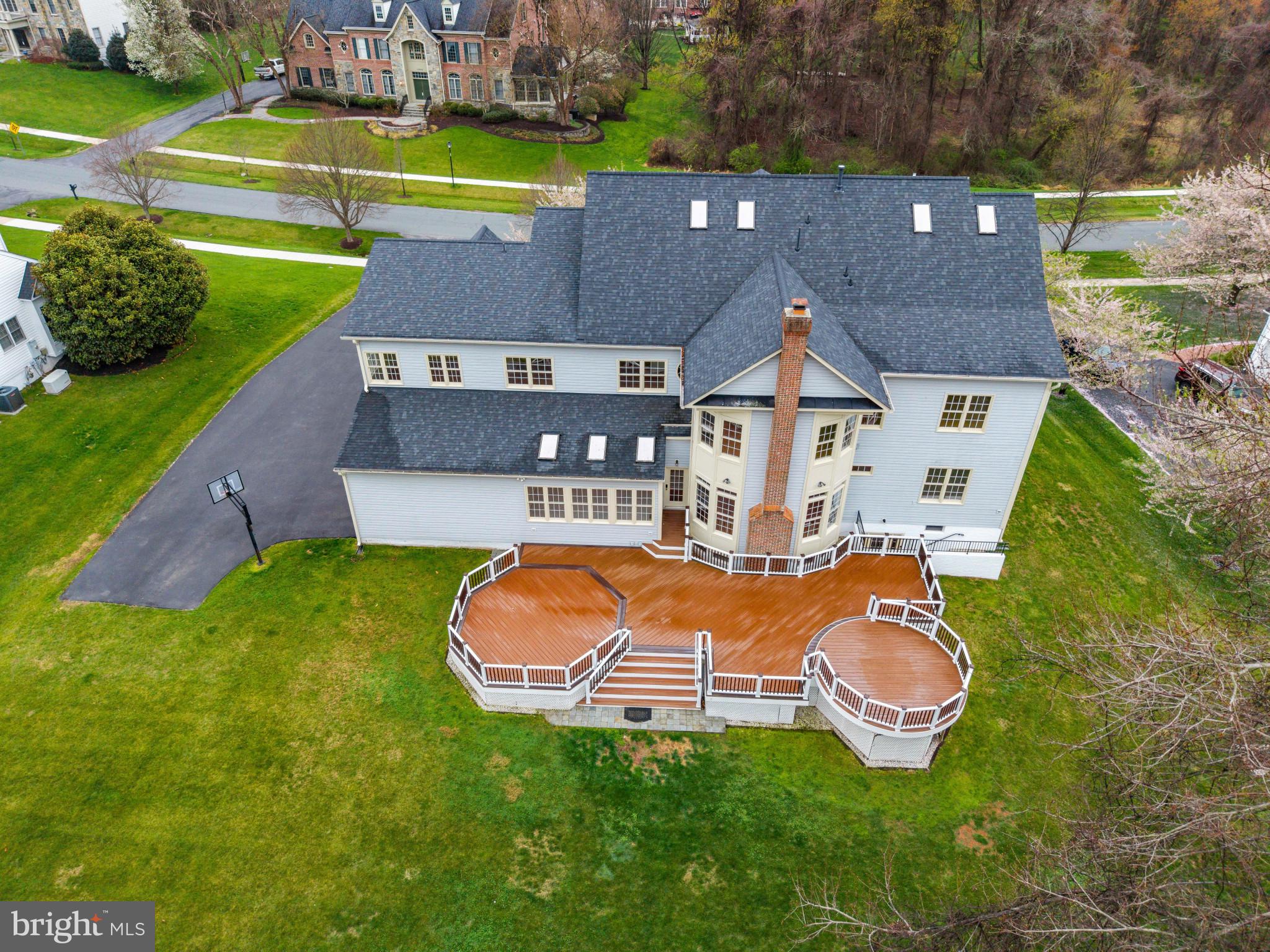 HAMPSHIRE GREENS - Residential