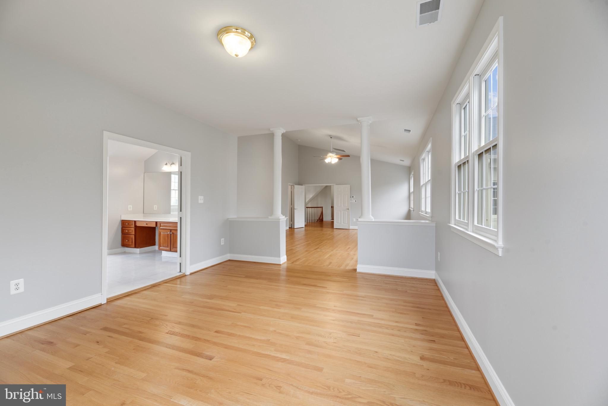 HAMPSHIRE GREENS - Residential